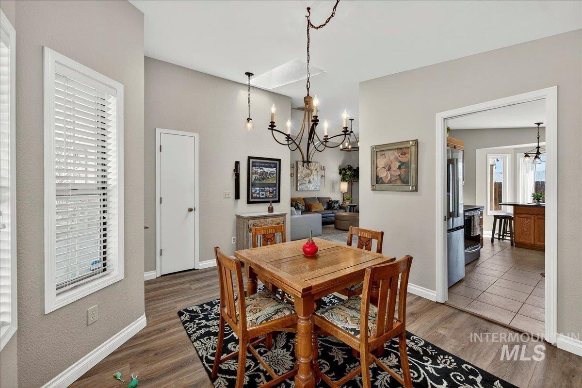 3215 Fircrest Ave, Caldwell, Idaho 83605, 3 Bedrooms, 2 Bathrooms, Residential For Sale, Price $334,900,MLS 98976876