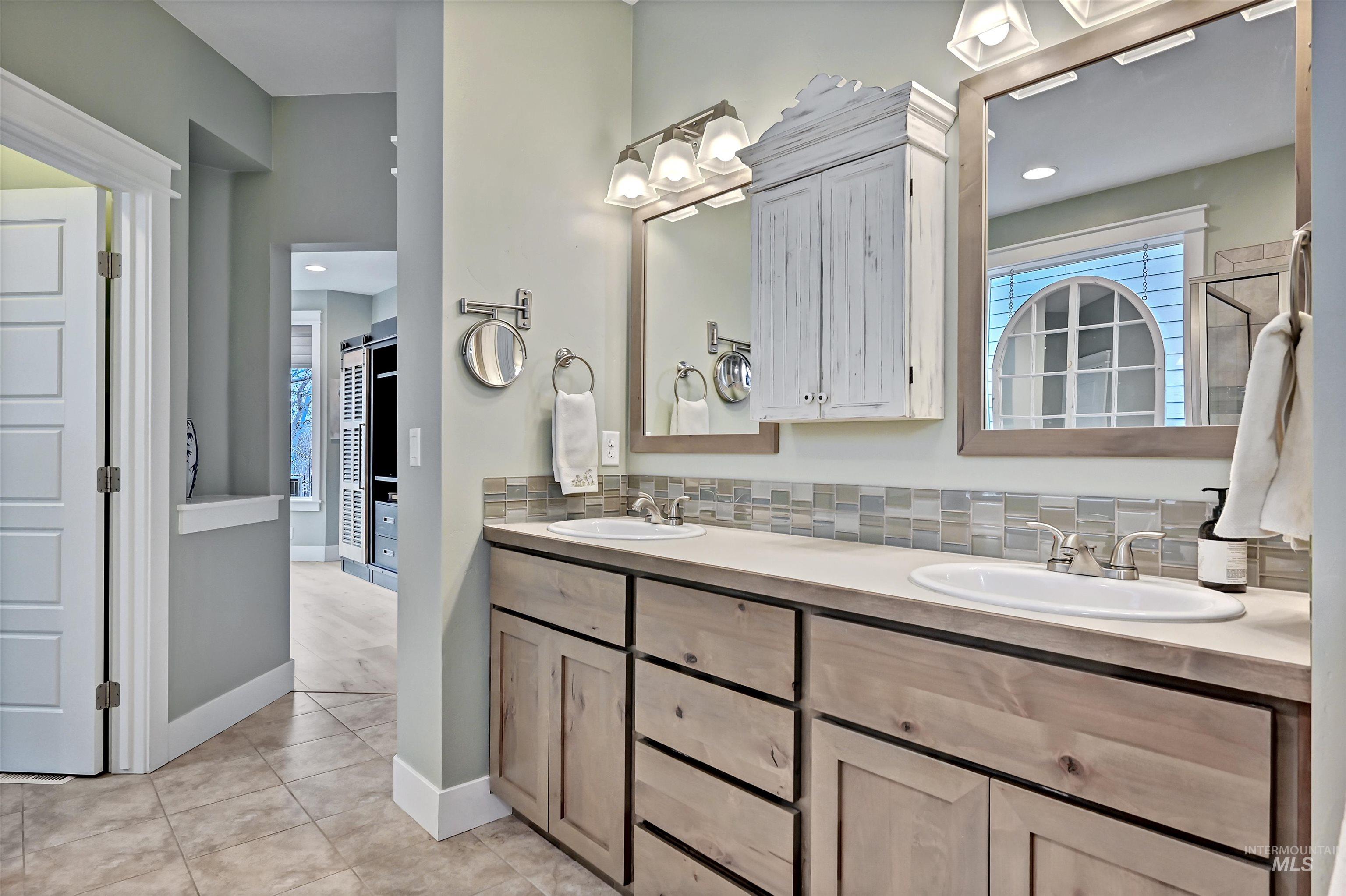 5699 W Creeks Edge Drive, Boise, Idaho 83714, 3 Bedrooms, 2 Bathrooms, Residential For Sale, Price $825,000, 98976877