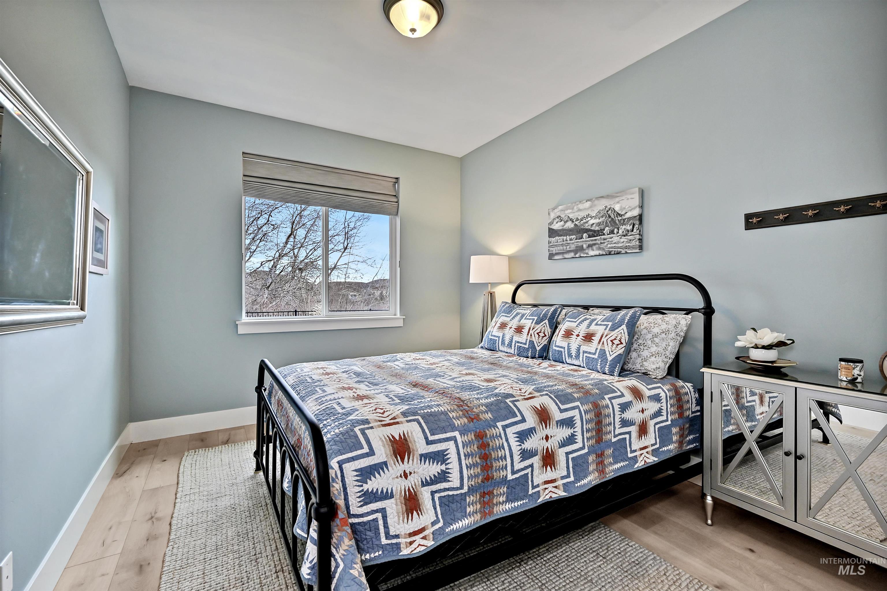 5699 W Creeks Edge Drive, Boise, Idaho 83714, 3 Bedrooms, 2 Bathrooms, Residential For Sale, Price $825,000, 98976877