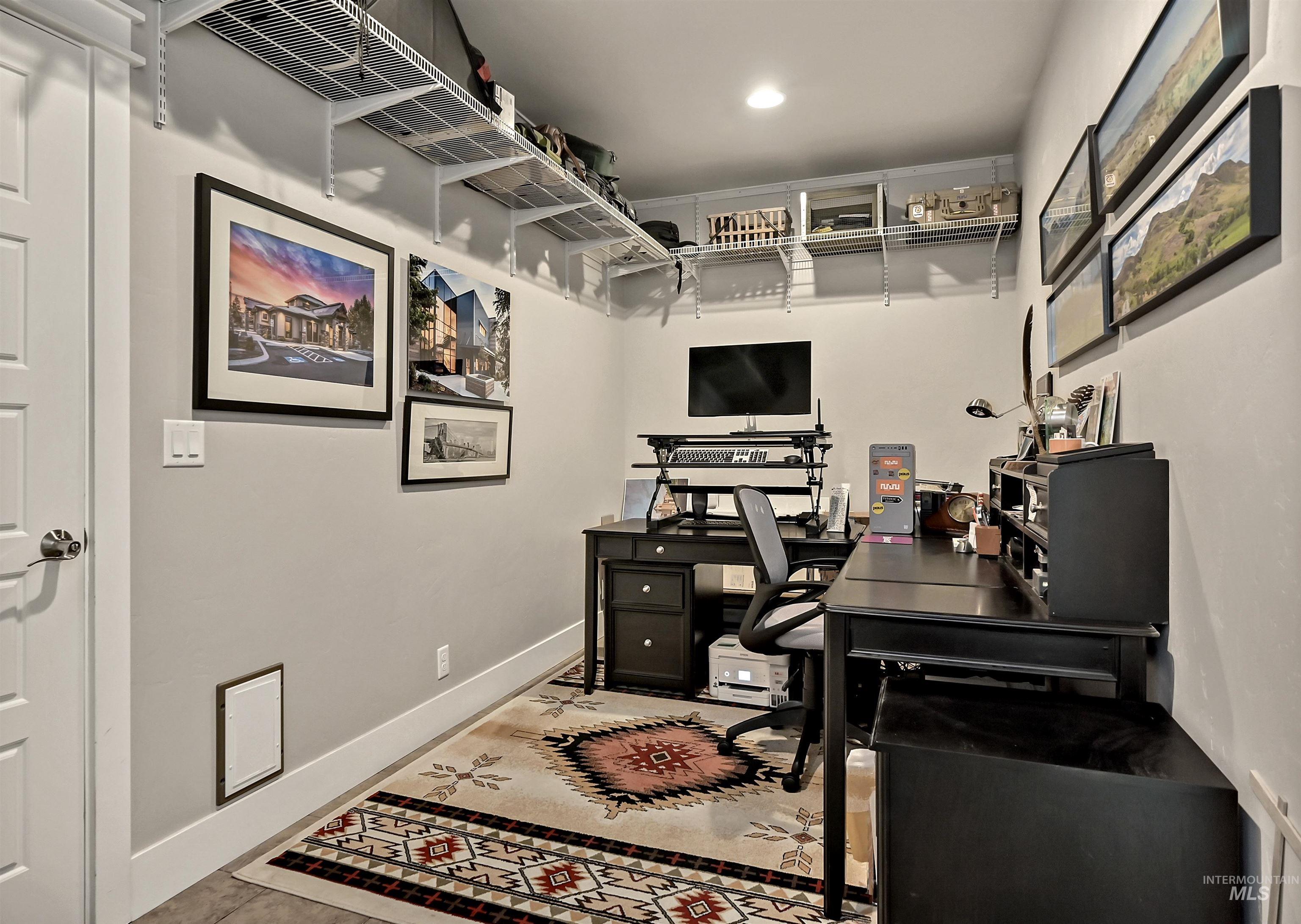 5699 W Creeks Edge Drive, Boise, Idaho 83714, 3 Bedrooms, 2 Bathrooms, Residential For Sale, Price $825,000, 98976877