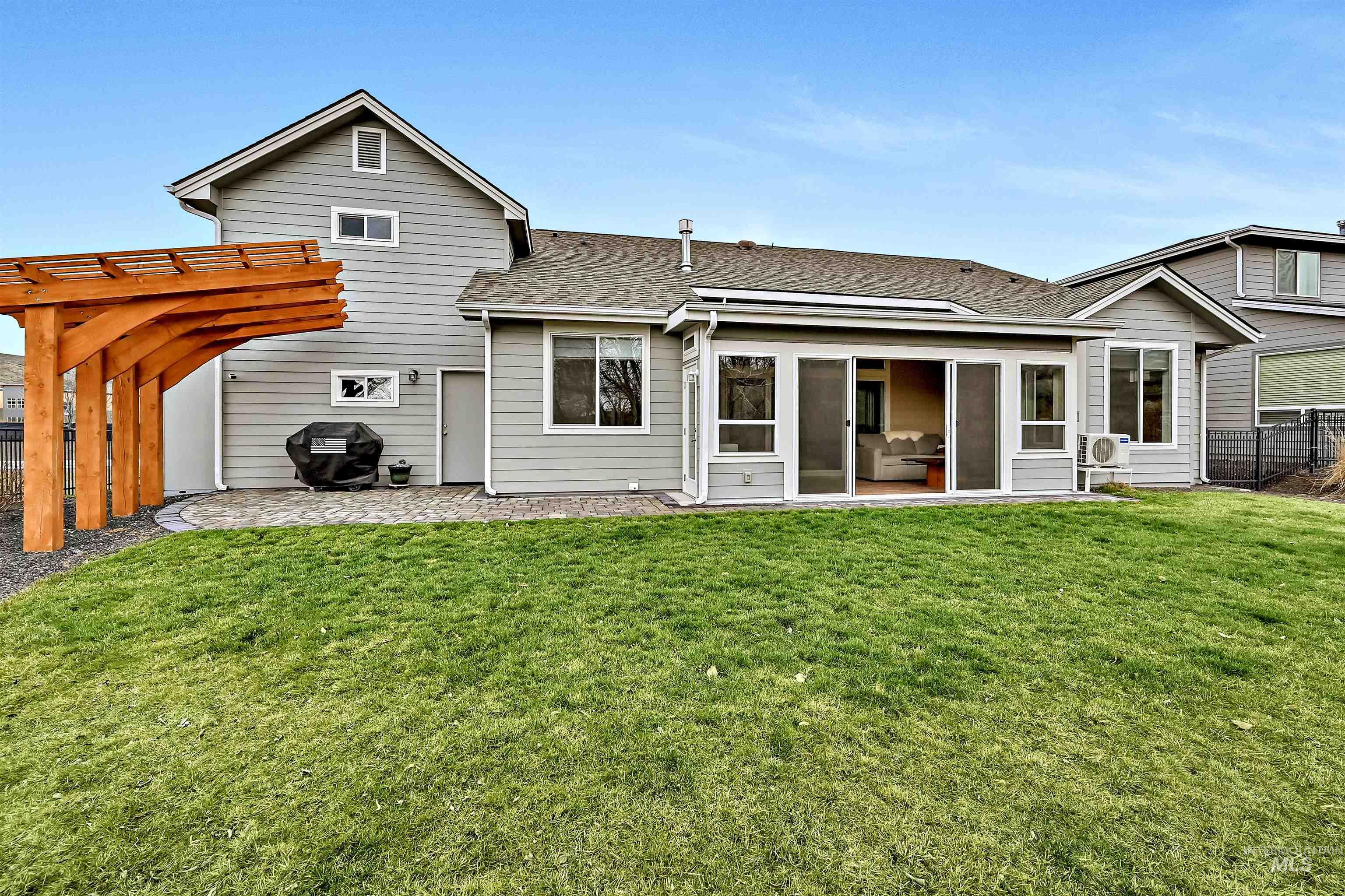 5699 W Creeks Edge Drive, Boise, Idaho 83714, 3 Bedrooms, 2 Bathrooms, Residential For Sale, Price $825,000, 98976877