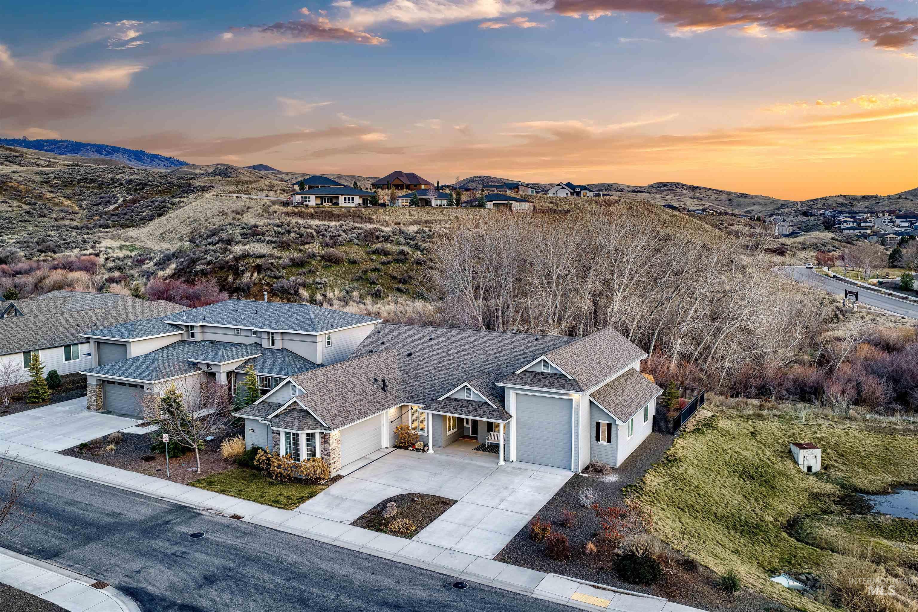 5699 W Creeks Edge Drive, Boise, Idaho 83714, 3 Bedrooms, 2 Bathrooms, Residential For Sale, Price $825,000, 98976877