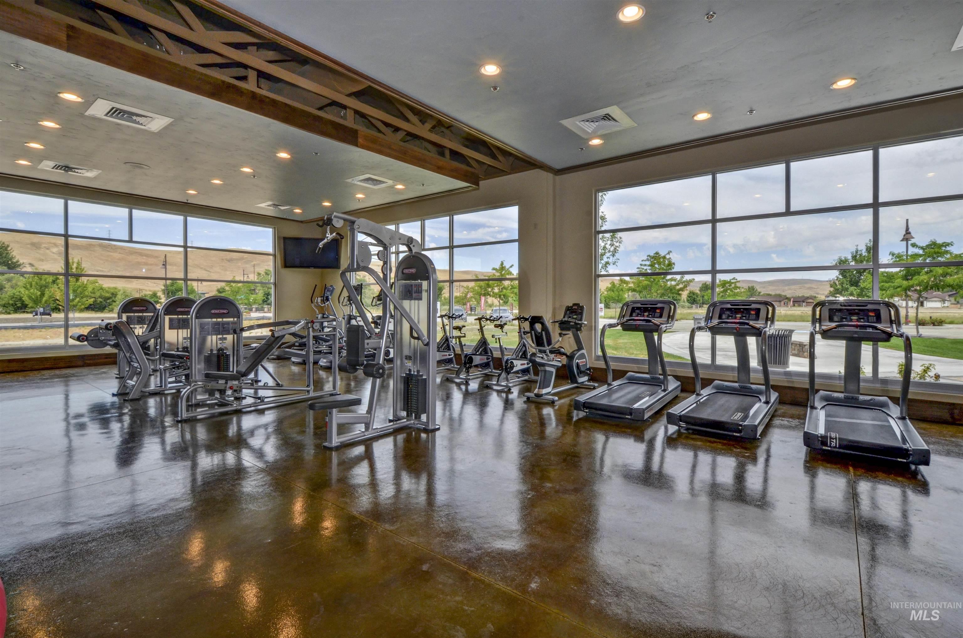 5699 W Creeks Edge Drive, Boise, Idaho 83714, 3 Bedrooms, 2 Bathrooms, Residential For Sale, Price $825,000, 98976877