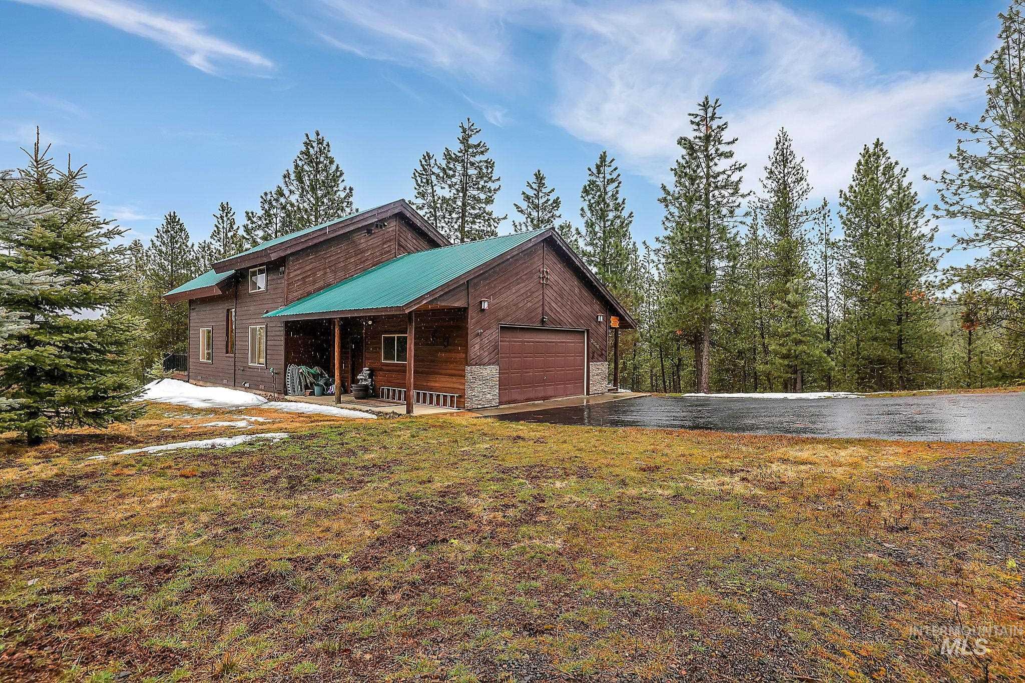 2006 Demaret CT, New Meadows, Idaho 83654, 3 Bedrooms, 2.5 Bathrooms, Residential For Sale, Price $725,000, 98976879