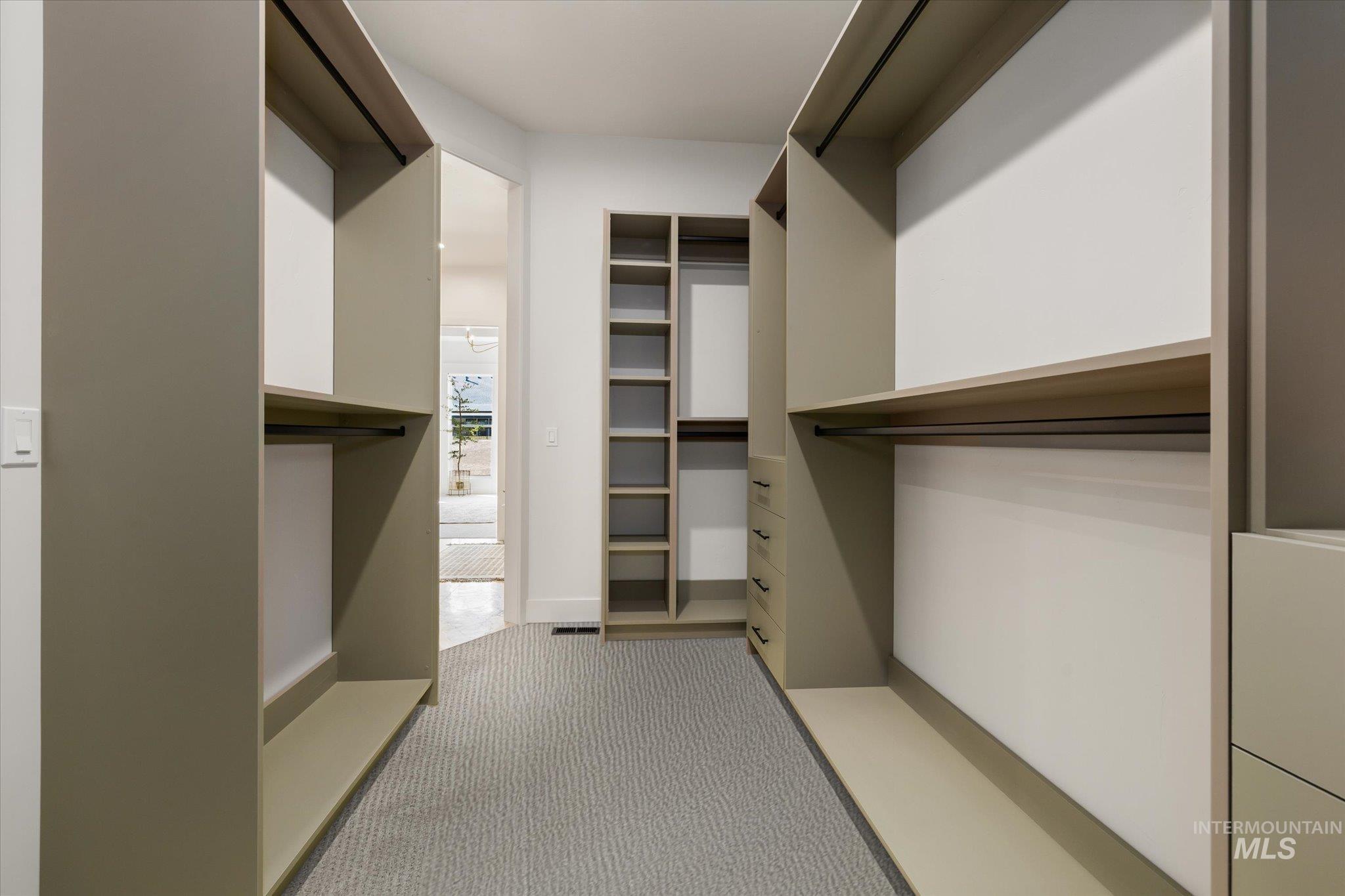 22625 Aura Vista Way, Caldwell, Idaho 83607, 4 Bedrooms, 3.5 Bathrooms, Residential For Sale, Price $1,175,000, 98976880