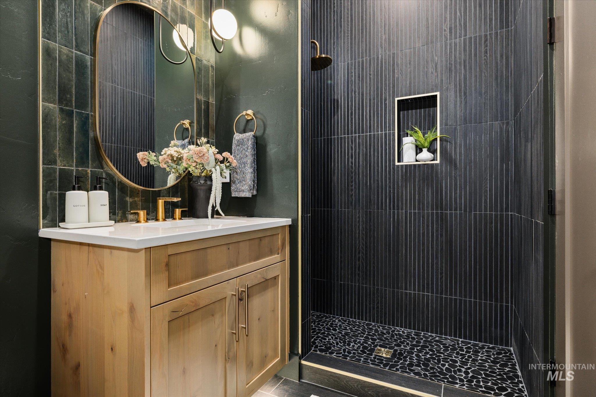 22625 Aura Vista Way, Caldwell, Idaho 83607, 4 Bedrooms, 3.5 Bathrooms, Residential For Sale, Price $1,175,000, 98976880