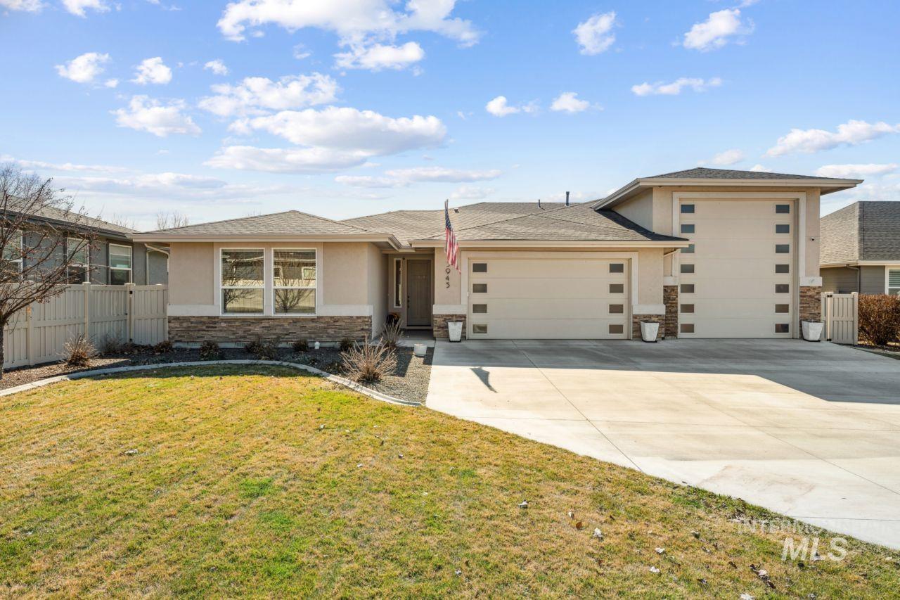 3945 E Fratello St., Meridian, Idaho 83642, 3 Bedrooms, 2 Bathrooms, Residential For Sale, Price $759,999, 98976883