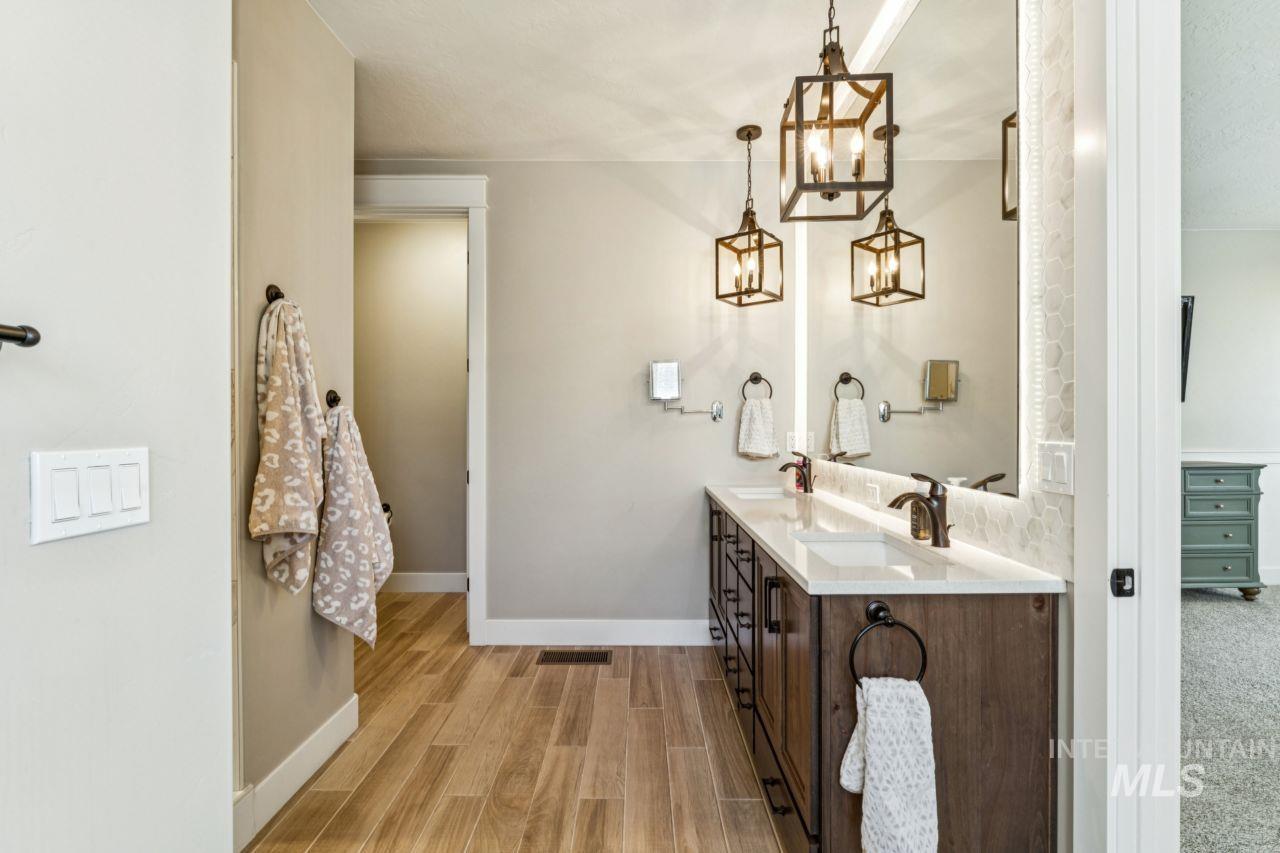 3945 E Fratello St., Meridian, Idaho 83642, 3 Bedrooms, 2 Bathrooms, Residential For Sale, Price $759,999, 98976883