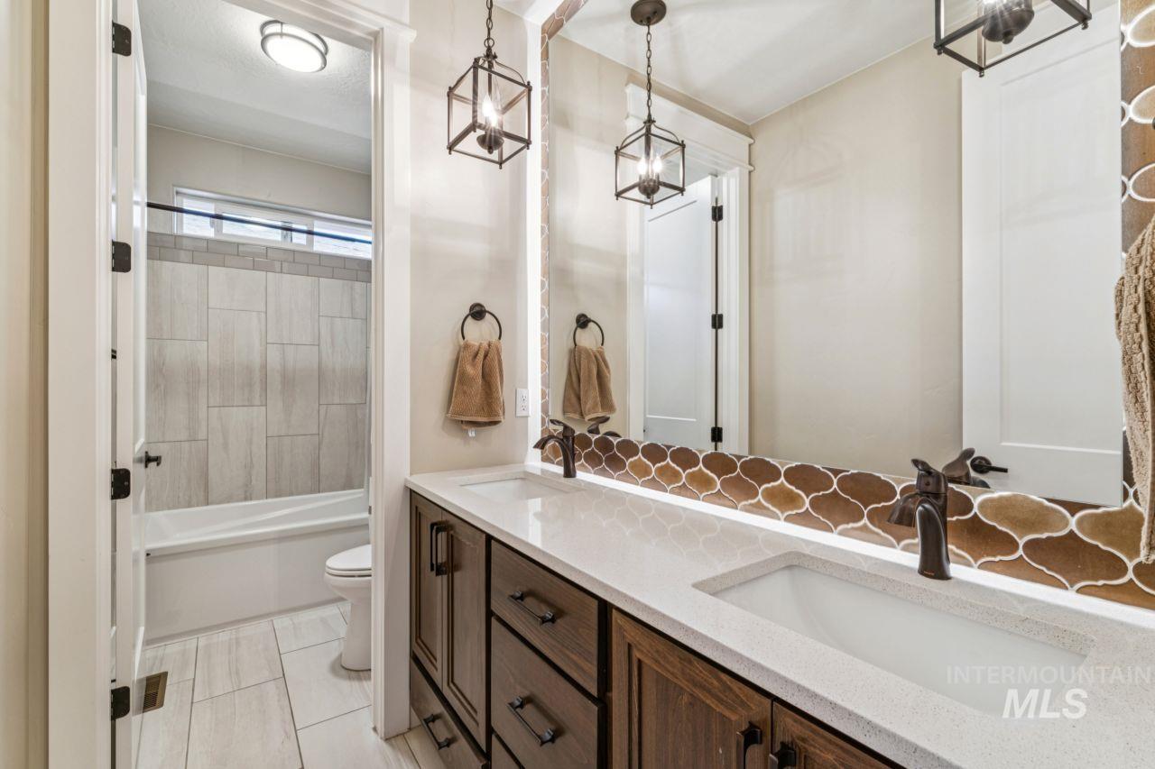 3945 E Fratello St., Meridian, Idaho 83642, 3 Bedrooms, 2 Bathrooms, Residential For Sale, Price $759,999, 98976883