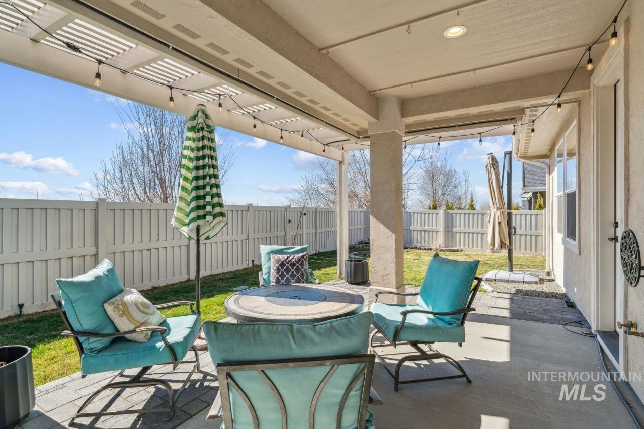 3945 E Fratello St., Meridian, Idaho 83642, 3 Bedrooms, 2 Bathrooms, Residential For Sale, Price $759,999, 98976883