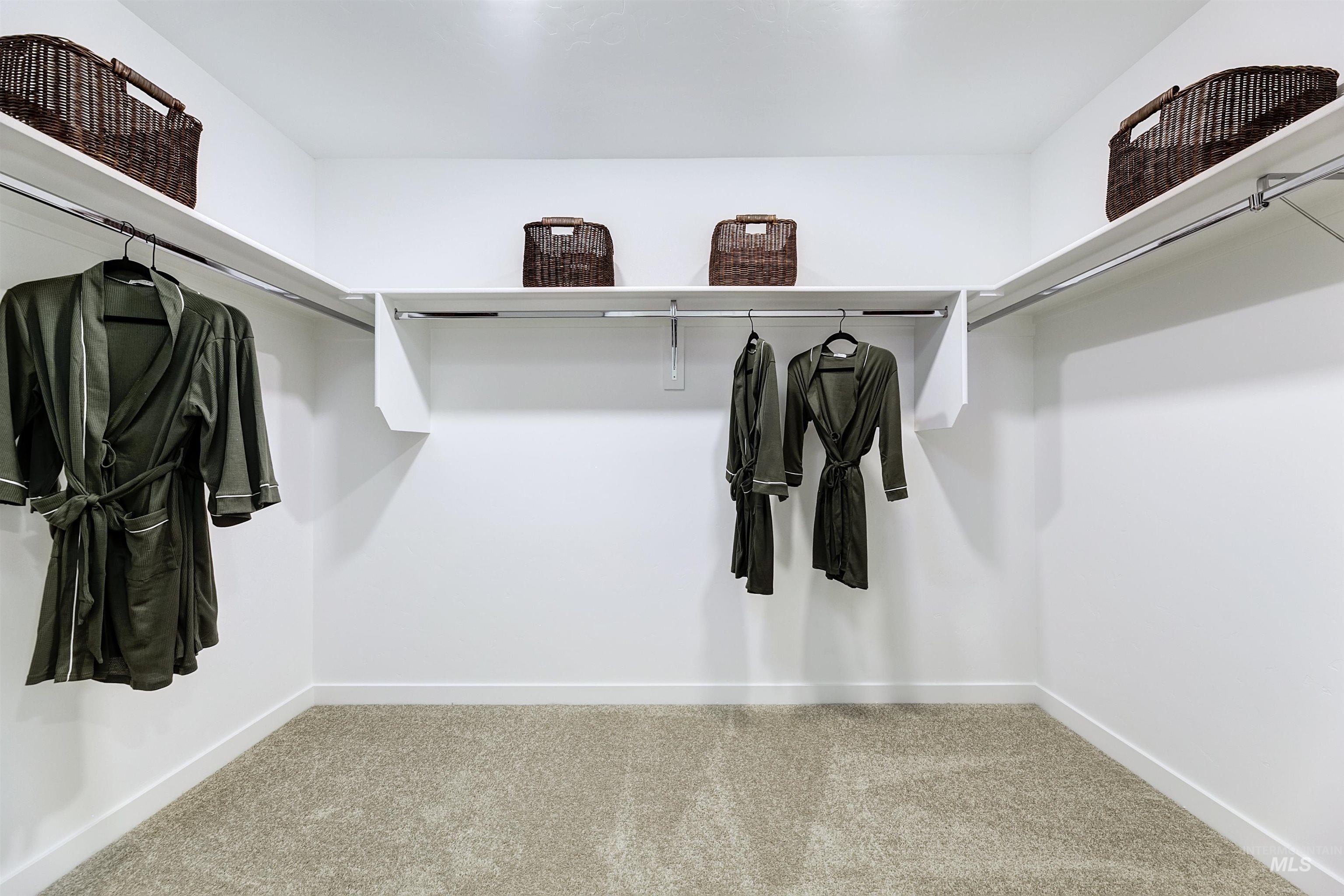 4133 W Steel Grey Ln, Eagle, Idaho 83616, 4 Bedrooms, 2.5 Bathrooms, Residential For Sale, Price $439,900,MLS 98976884