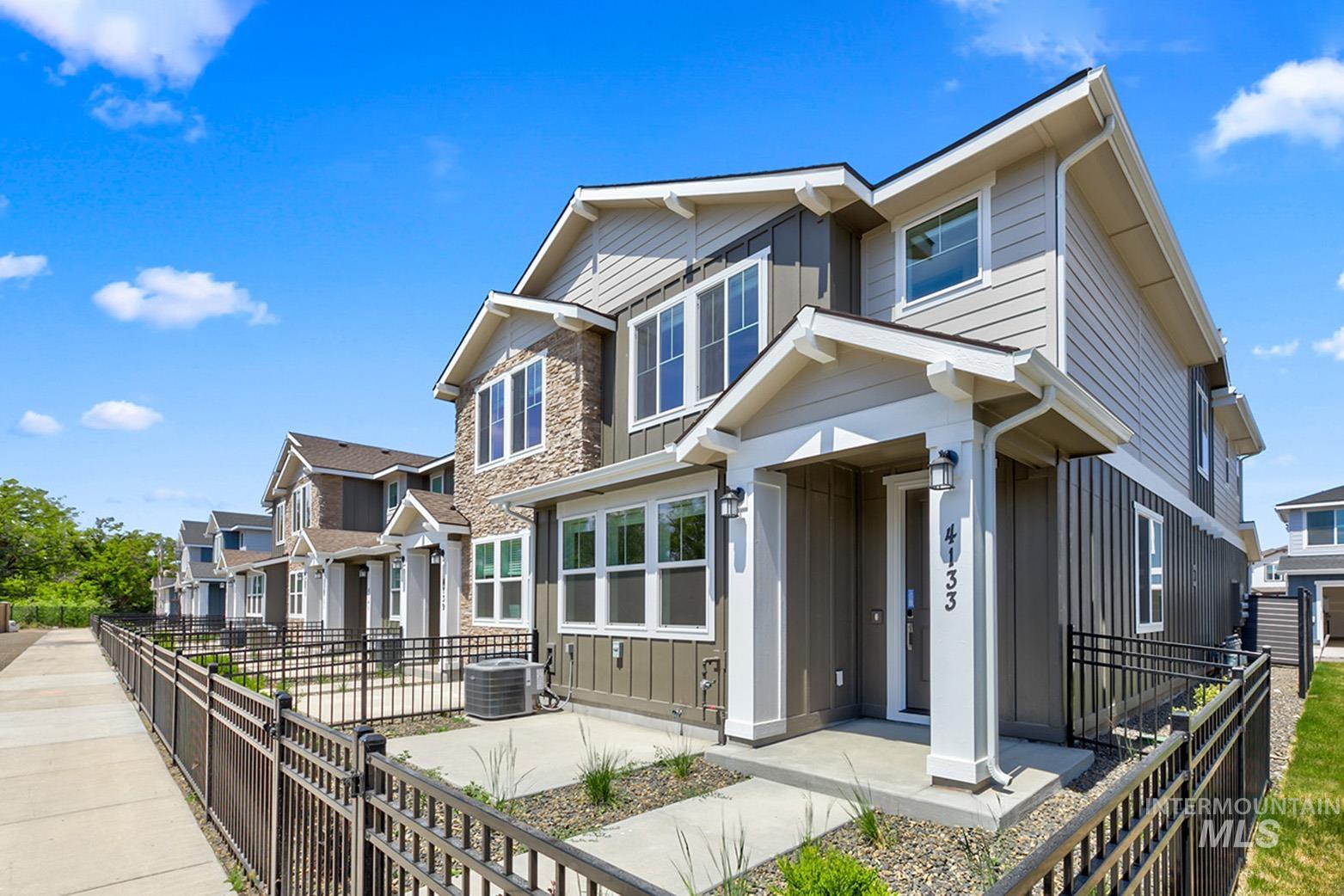 4133 W Steel Grey Ln, Eagle, Idaho 83616, 4 Bedrooms, 2.5 Bathrooms, Residential For Sale, Price $427,900, 98976884