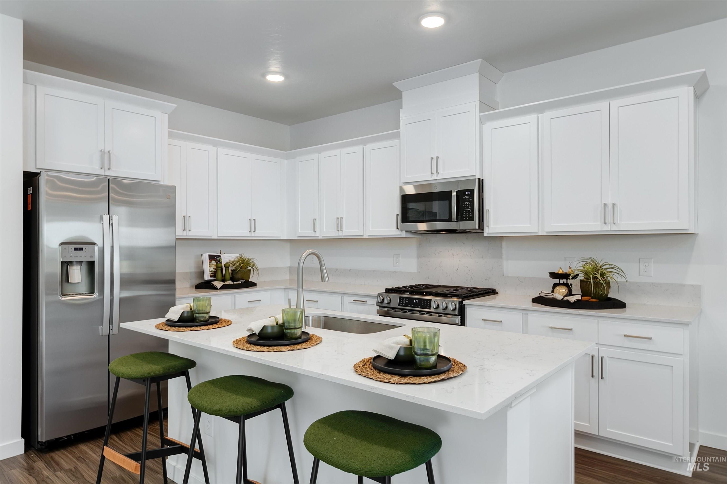 4133 W Steel Grey Ln, Eagle, Idaho 83616, 4 Bedrooms, 2.5 Bathrooms, Residential For Sale, Price $439,900,MLS 98976884