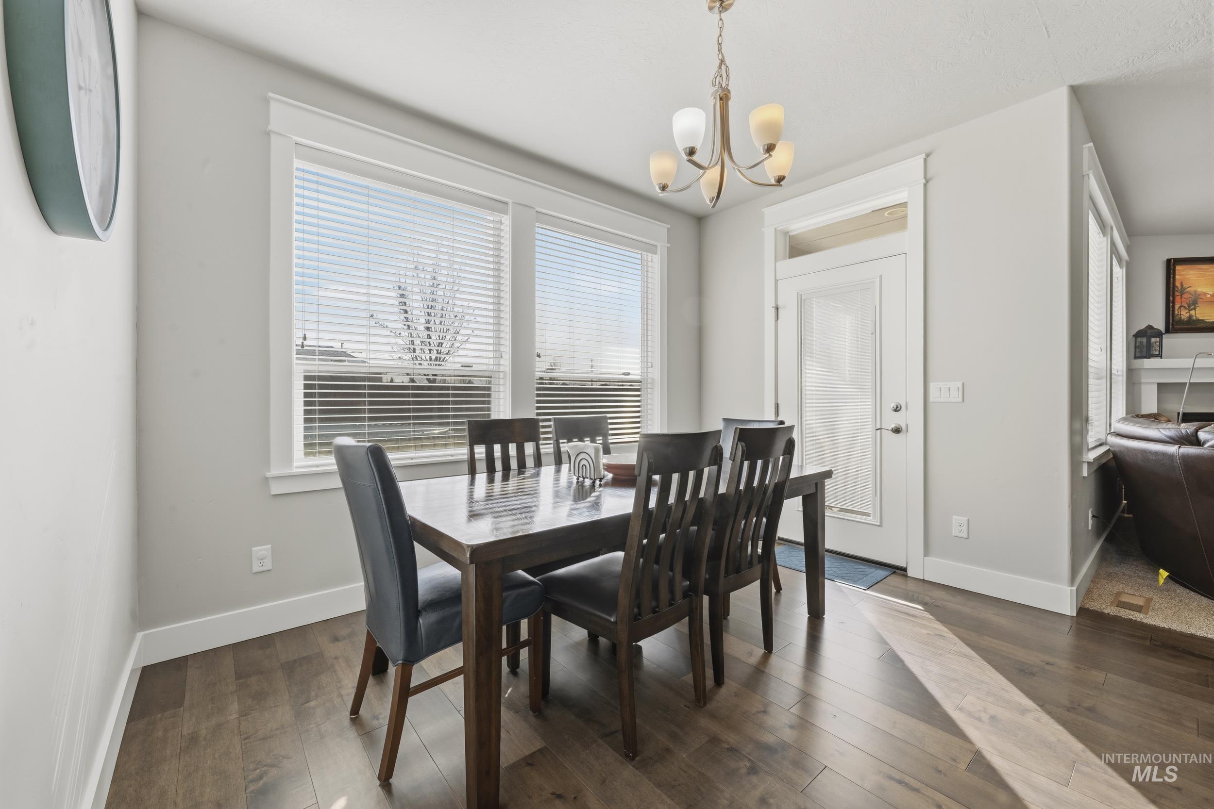 1086 N. Redspire Ave., Star, Idaho 83669, 4 Bedrooms, 2.5 Bathrooms, Residential For Sale, Price $825,000, 98976886