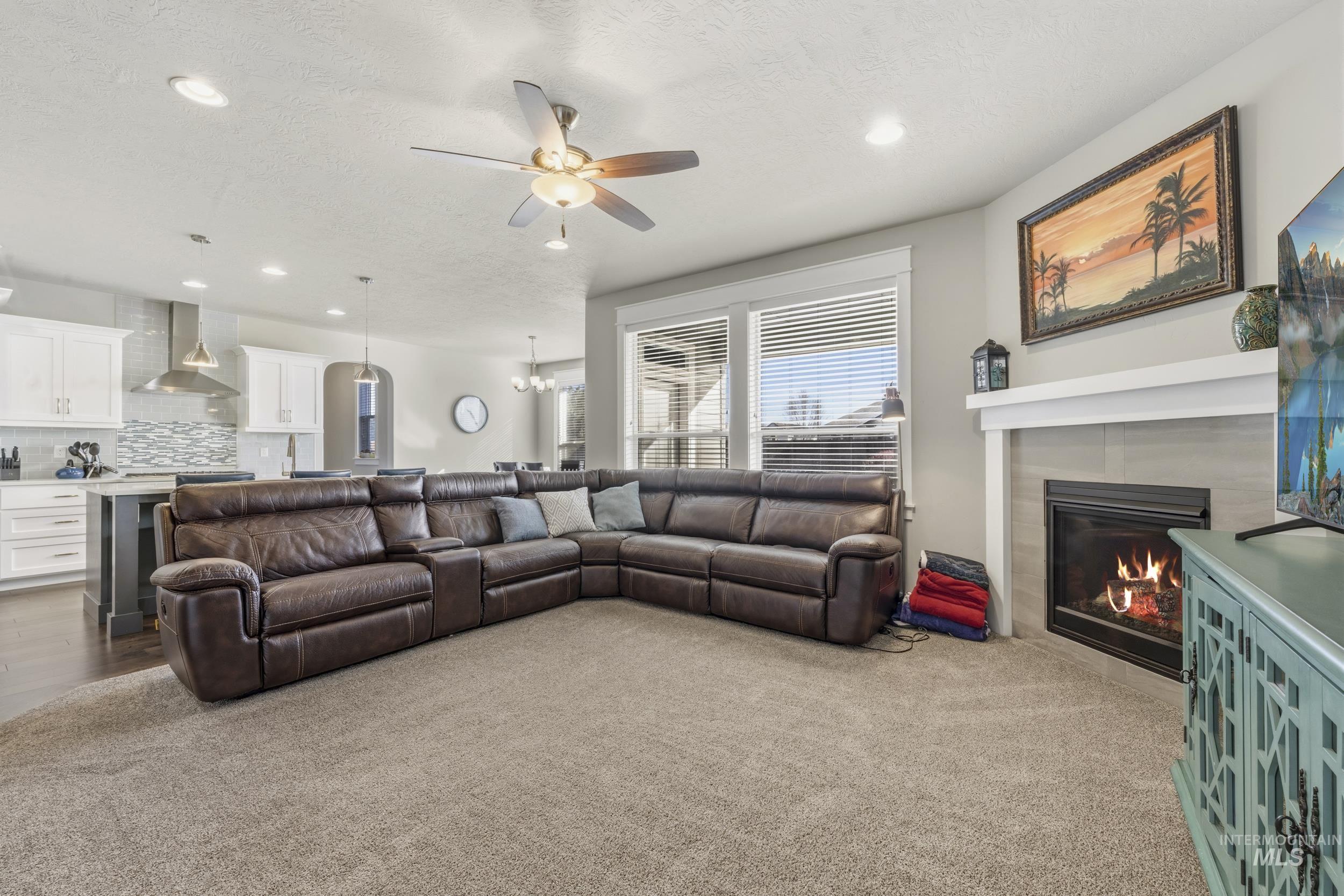 1086 N. Redspire Ave., Star, Idaho 83669, 4 Bedrooms, 2.5 Bathrooms, Residential For Sale, Price $825,000, 98976886