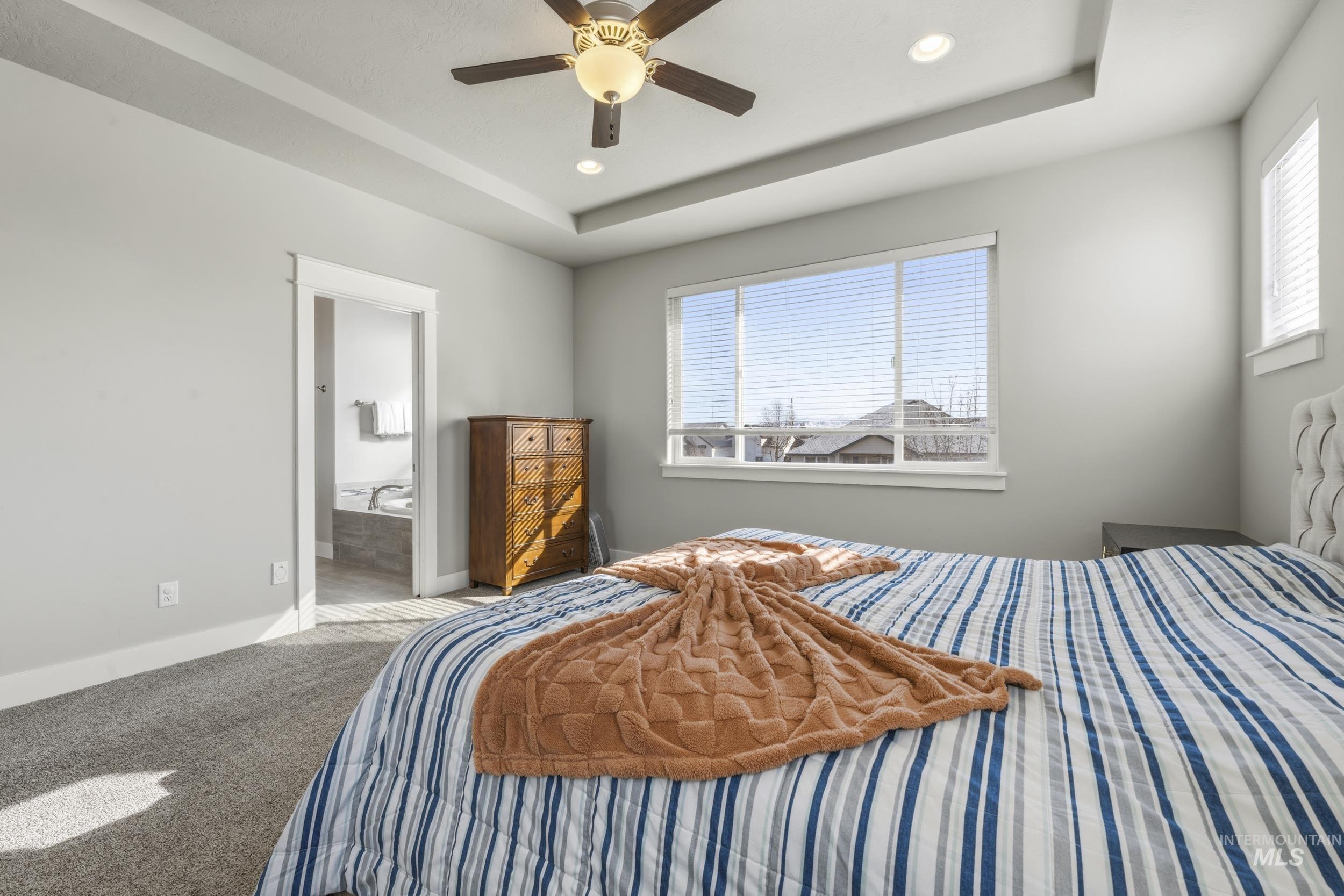 1086 N. Redspire Ave., Star, Idaho 83669, 4 Bedrooms, 2.5 Bathrooms, Residential For Sale, Price $825,000, 98976886