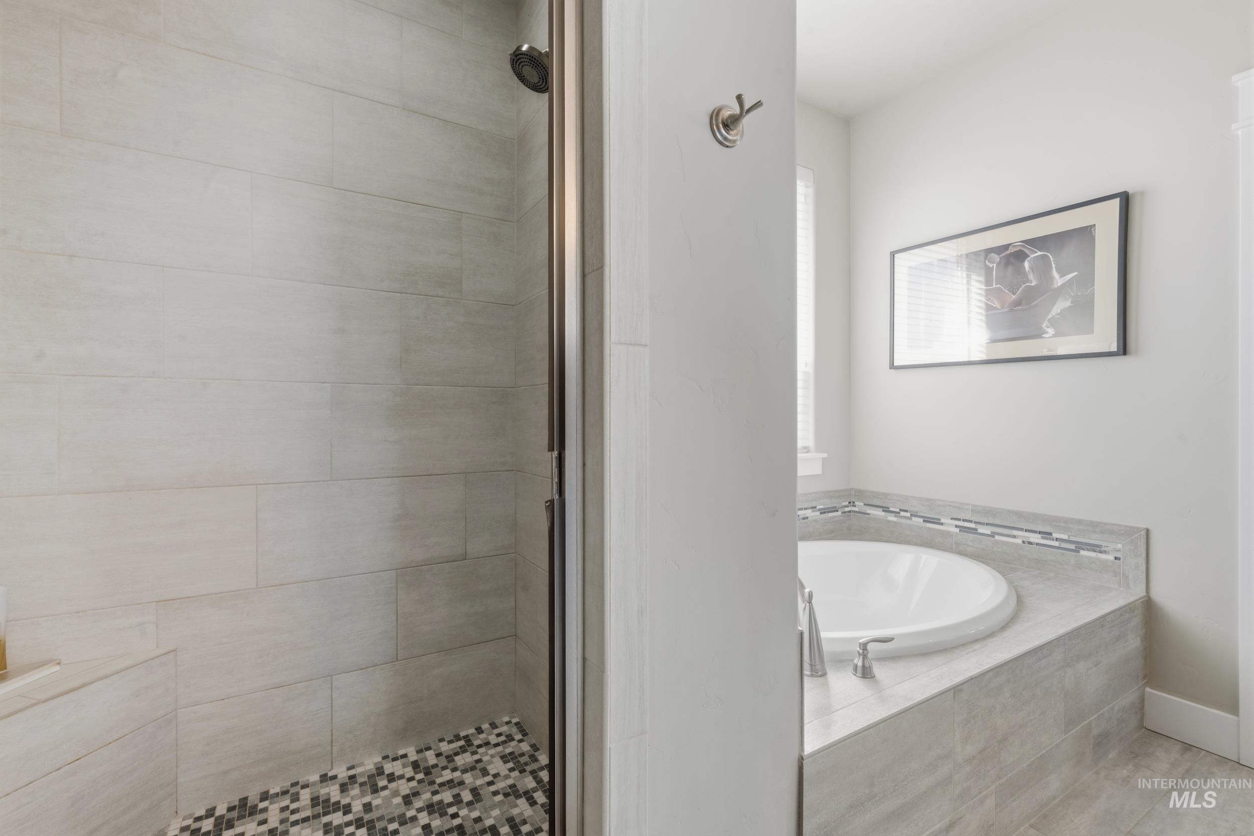 1086 N. Redspire Ave., Star, Idaho 83669, 4 Bedrooms, 2.5 Bathrooms, Residential For Sale, Price $825,000, 98976886