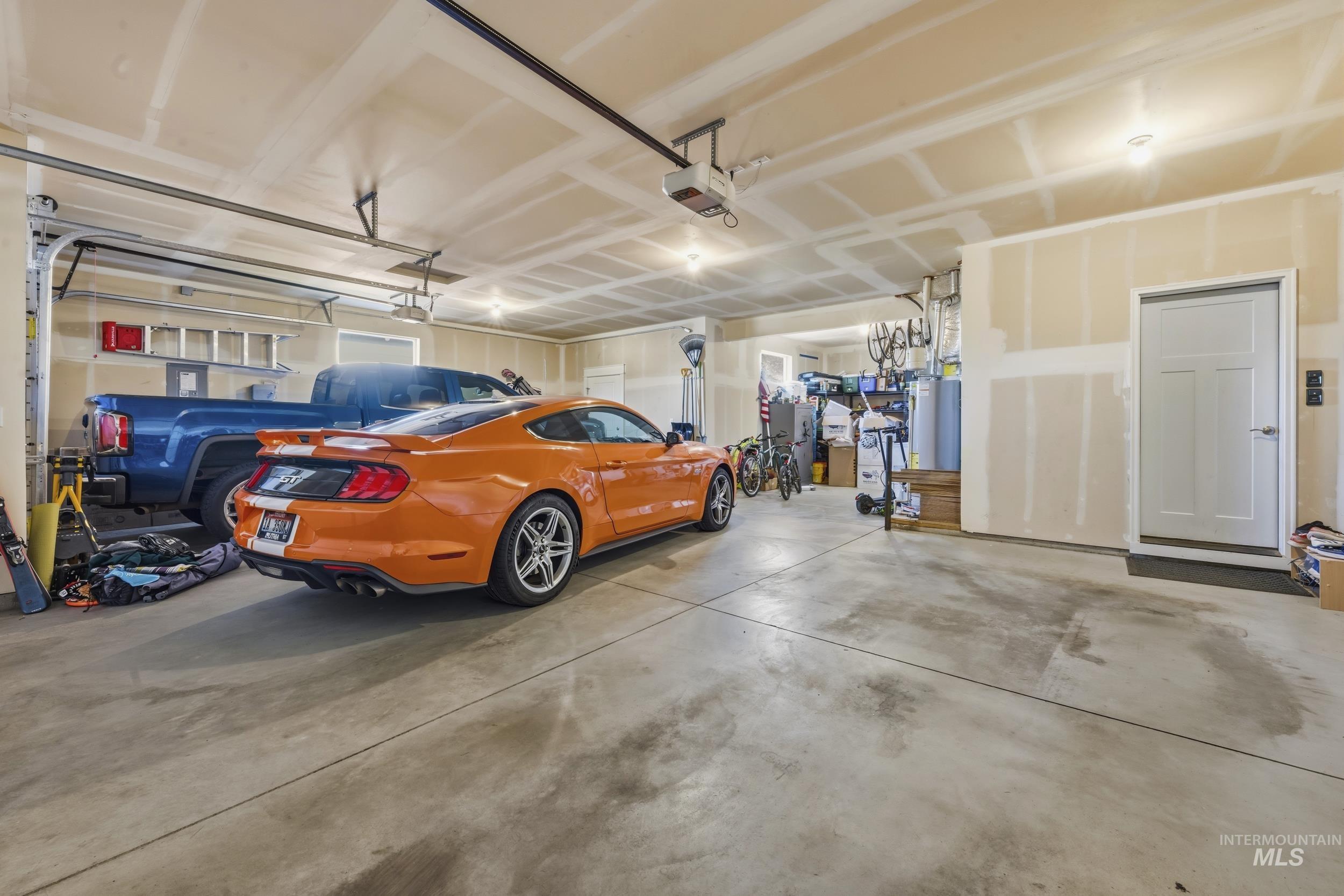 1086 N. Redspire Ave., Star, Idaho 83669, 4 Bedrooms, 2.5 Bathrooms, Residential For Sale, Price $825,000, 98976886