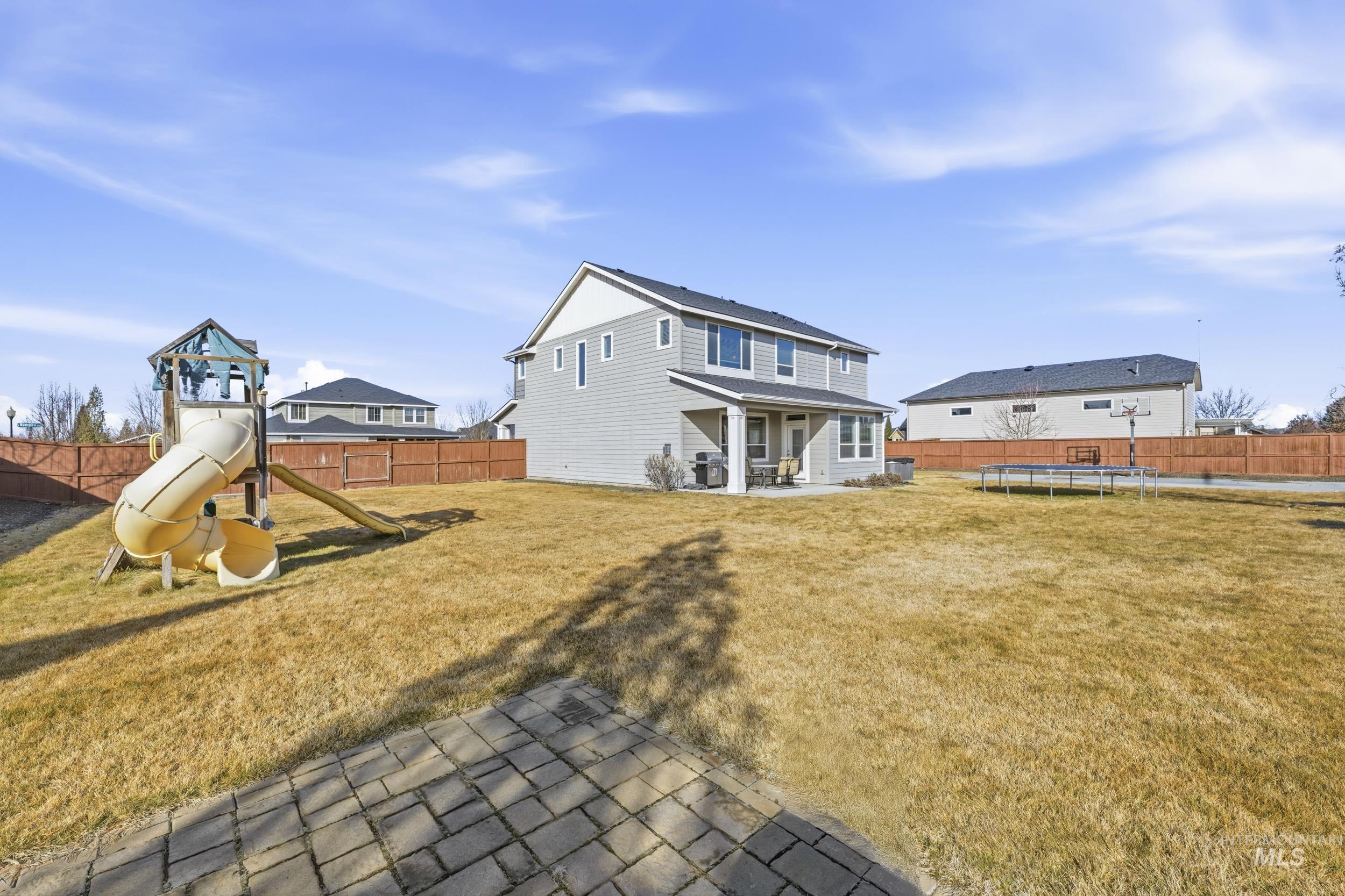 1086 N. Redspire Ave., Star, Idaho 83669, 4 Bedrooms, 2.5 Bathrooms, Residential For Sale, Price $825,000, 98976886