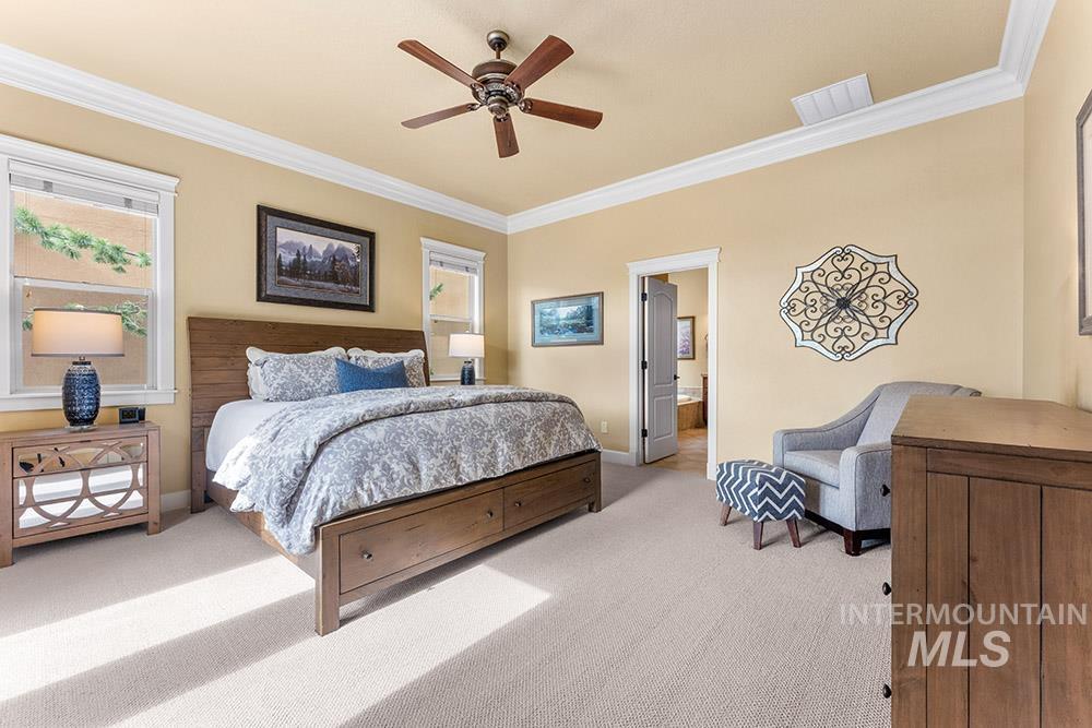 2148 S Links Place, Eagle, Idaho 83616, 3 Bedrooms, 3 Bathrooms, Residential For Sale, Price $995,000, 98976887