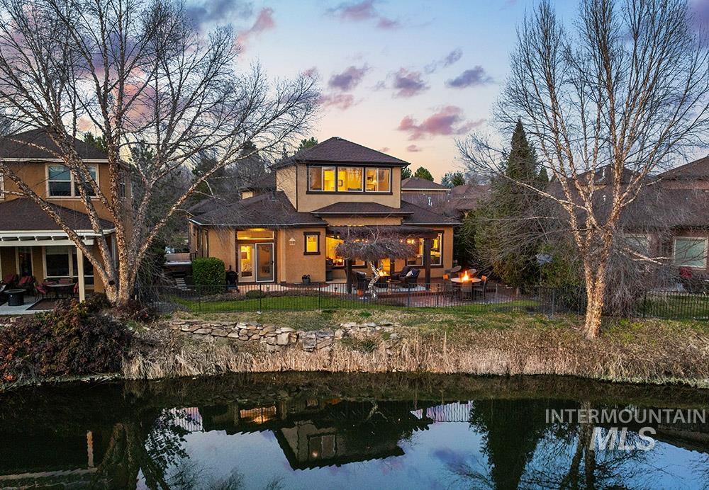 2148 S Links Place, Eagle, Idaho 83616, 3 Bedrooms, 3 Bathrooms, Residential For Sale, Price $995,000,MLS 98976887