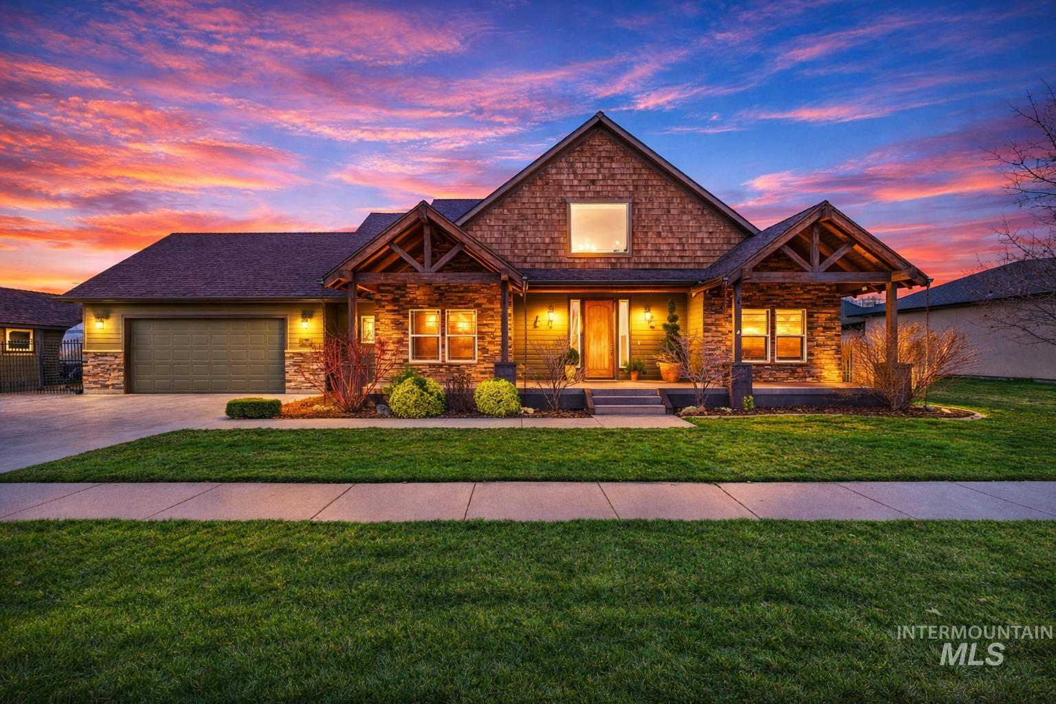 1785 Walnut Ave., Fruitland, Idaho 83619, 3 Bedrooms, 2 Bathrooms, Residential For Sale, Price $545,000,MLS 98976888