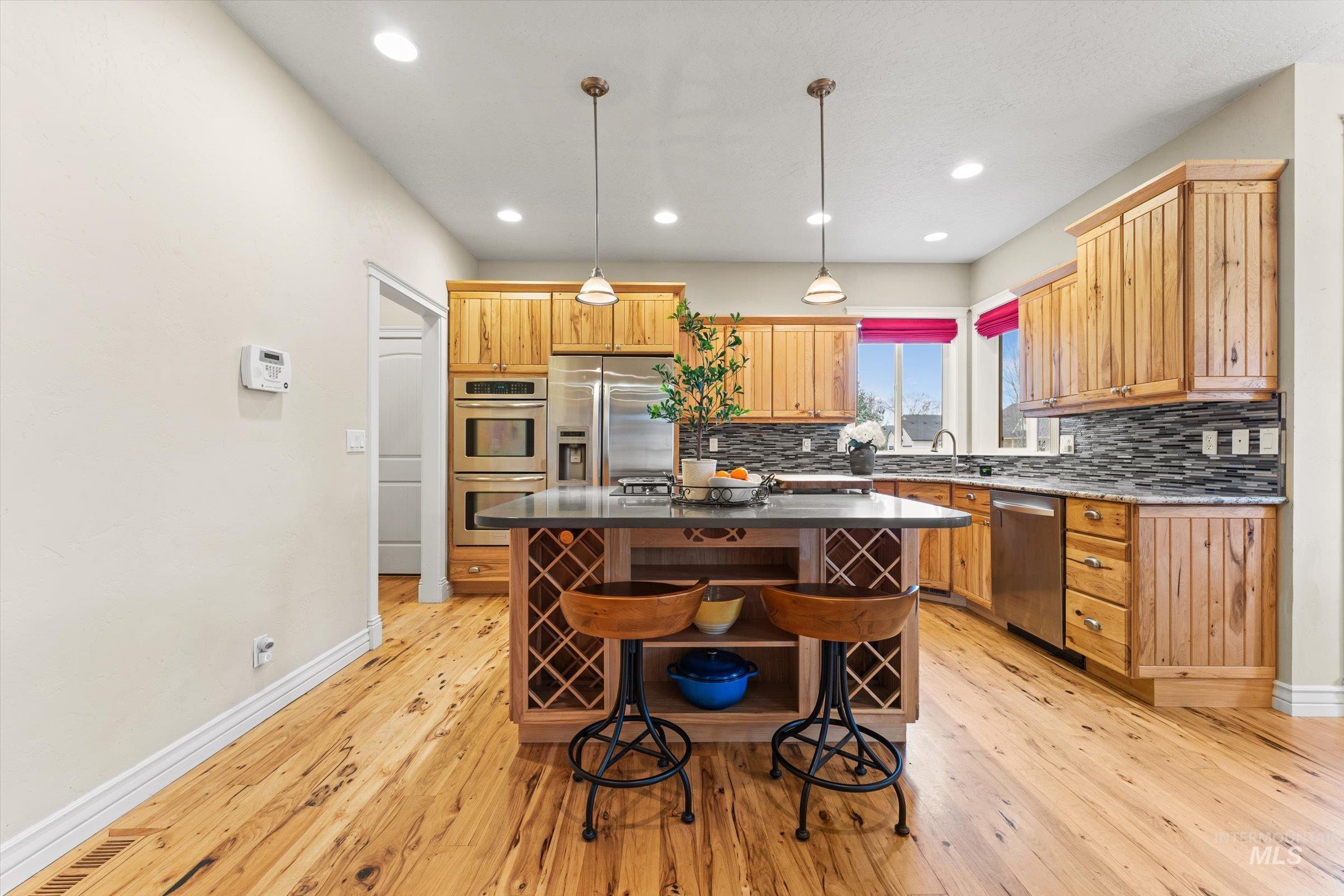 1785 Walnut Ave., Fruitland, Idaho 83619, 3 Bedrooms, 2 Bathrooms, Residential For Sale, Price $549,000,MLS 98976888