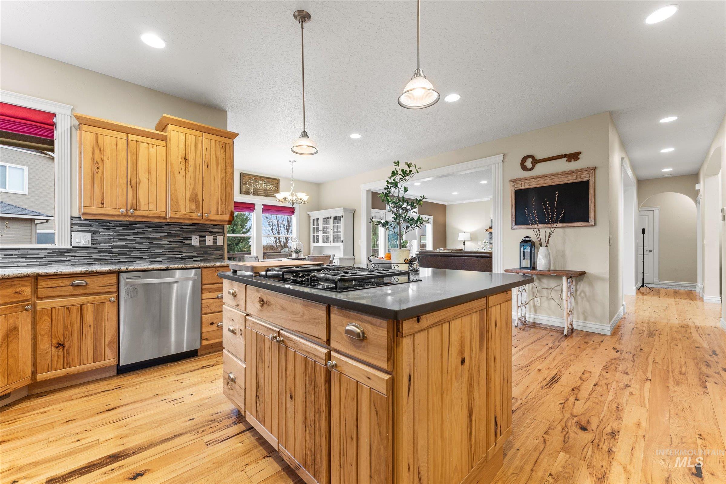 1785 Walnut Ave., Fruitland, Idaho 83619, 3 Bedrooms, 2 Bathrooms, Residential For Sale, Price $545,000,MLS 98976888