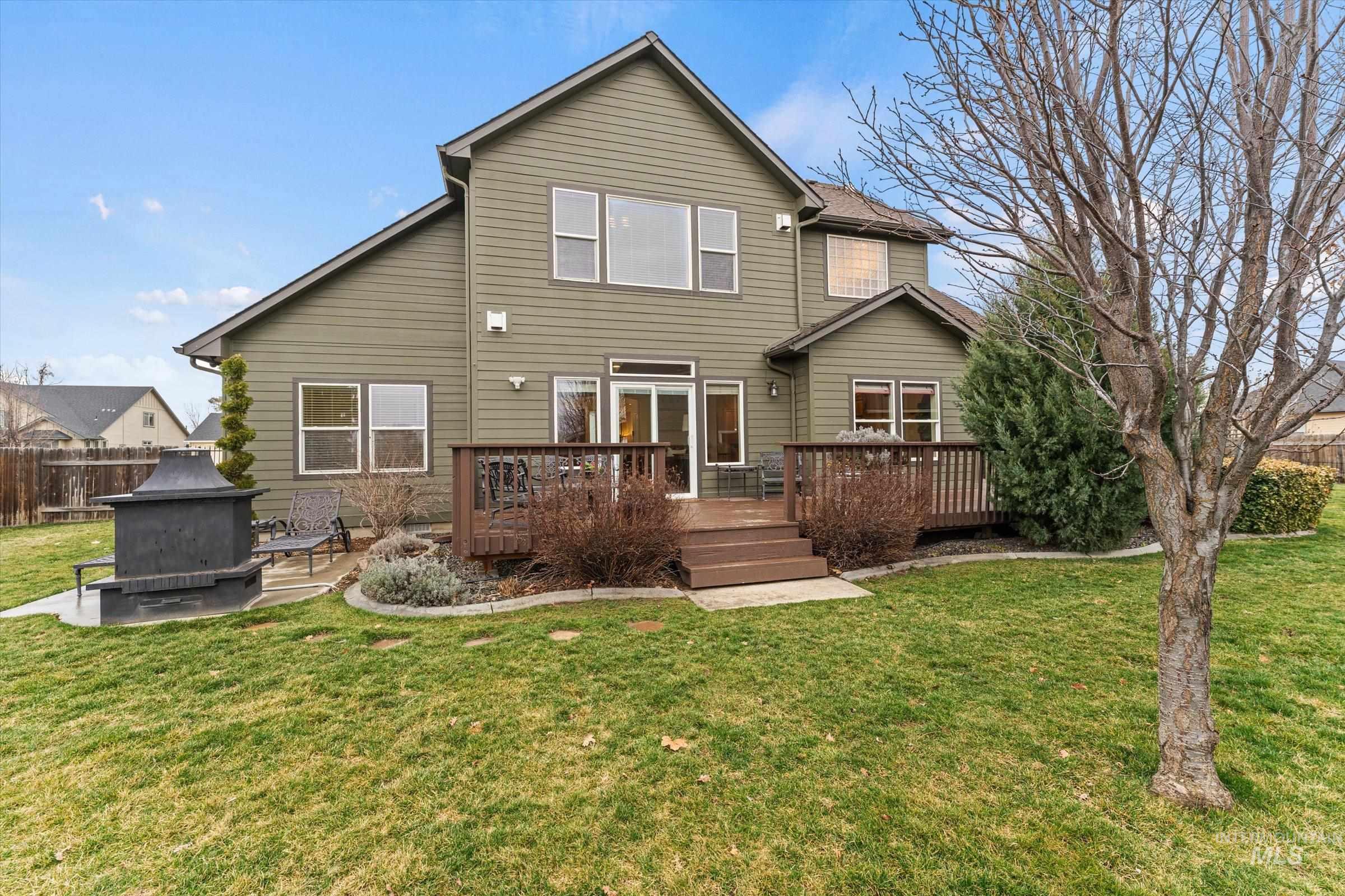 1785 Walnut Ave., Fruitland, Idaho 83619, 3 Bedrooms, 2 Bathrooms, Residential For Sale, Price $545,000,MLS 98976888