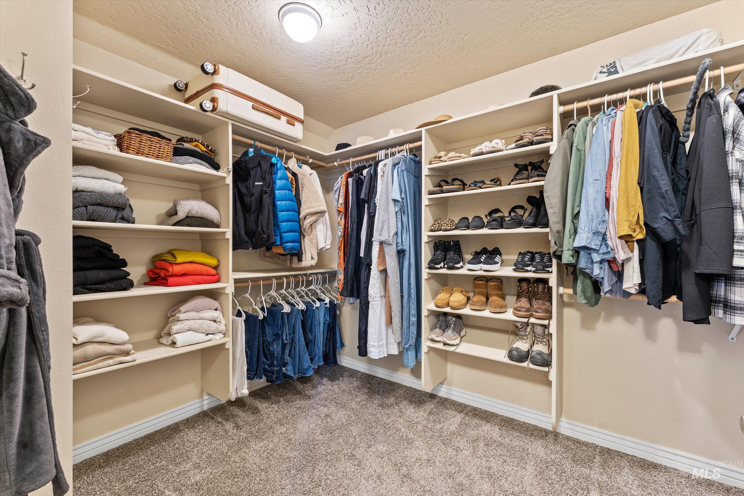 1785 Walnut Ave., Fruitland, Idaho 83619, 3 Bedrooms, 2 Bathrooms, Residential For Sale, Price $549,000,MLS 98976888