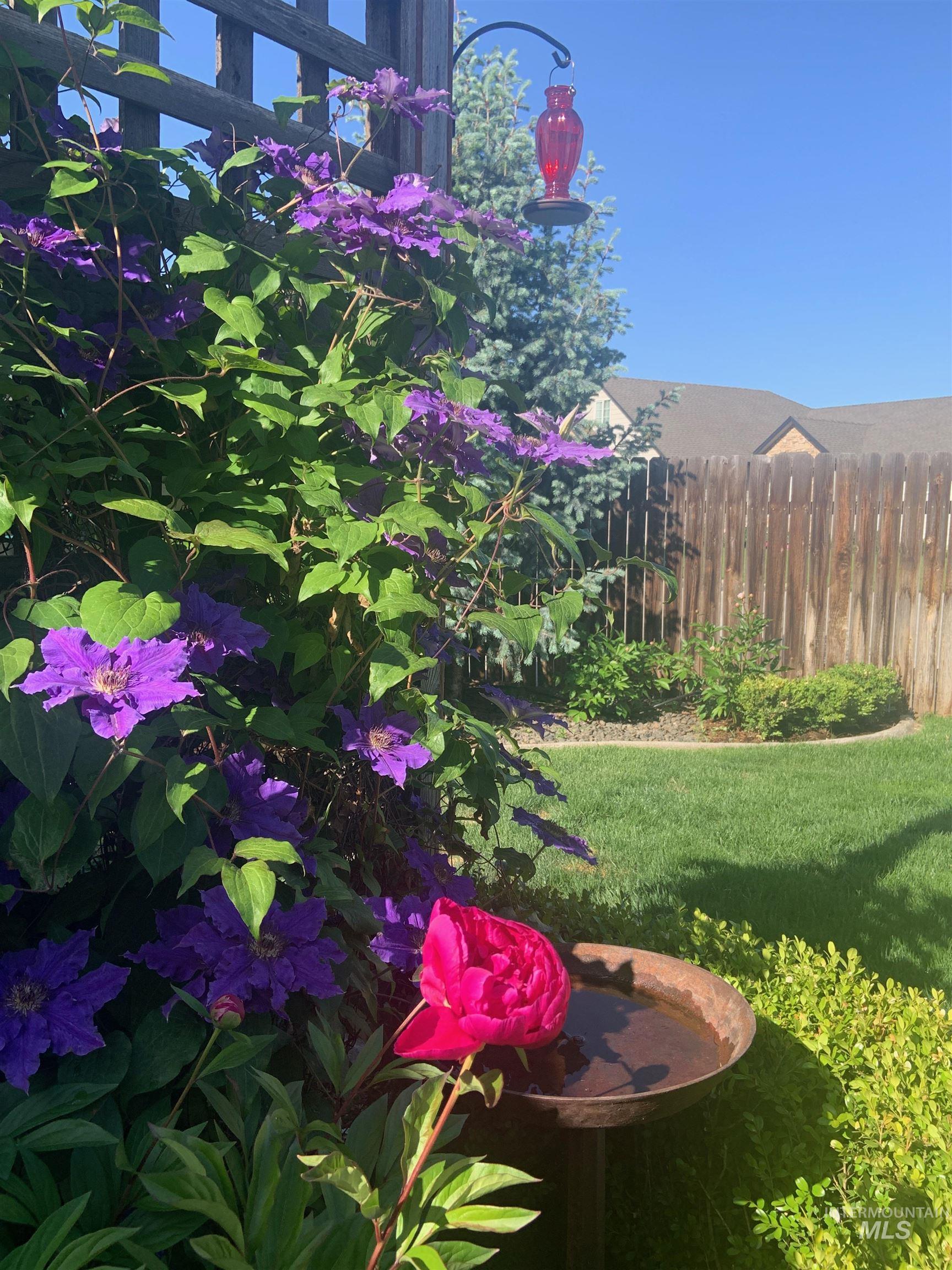 1785 Walnut Ave., Fruitland, Idaho 83619, 3 Bedrooms, 2 Bathrooms, Residential For Sale, Price $545,000,MLS 98976888