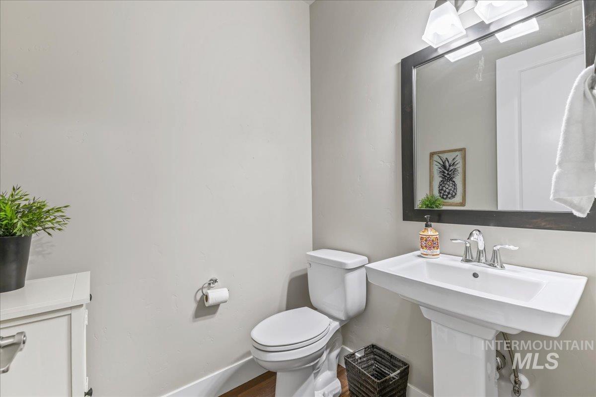 4113 W Wolf Rapids St, Meridian, Idaho 83646, 4 Bedrooms, 3.5 Bathrooms, Residential For Sale, Price $869,900, 98976889