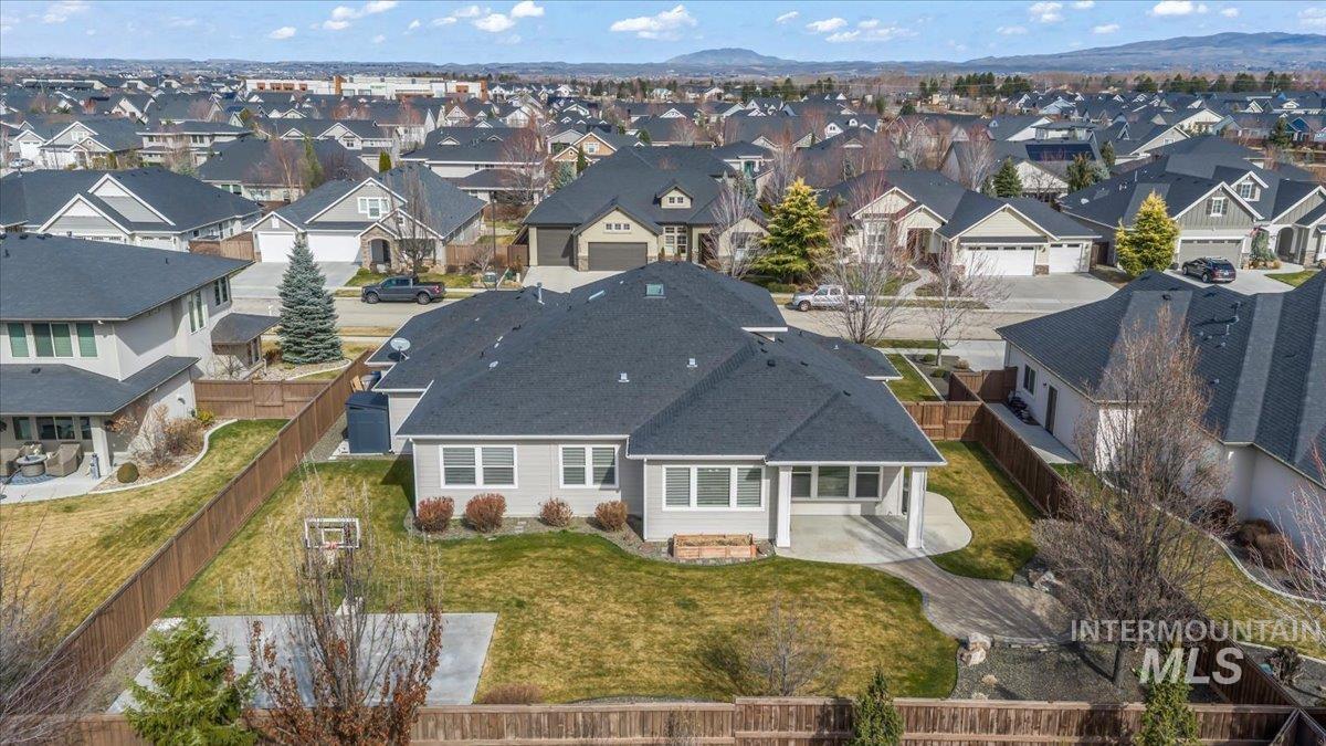 4113 W Wolf Rapids St, Meridian, Idaho 83646, 4 Bedrooms, 3.5 Bathrooms, Residential For Sale, Price $869,900, 98976889