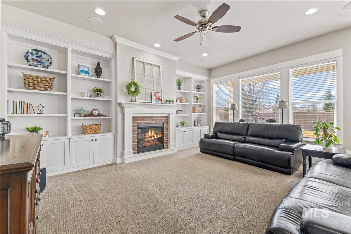 4113 W Wolf Rapids St, Meridian, Idaho 83646, 4 Bedrooms, 3.5 Bathrooms, Residential For Sale, Price $869,900, 98976889