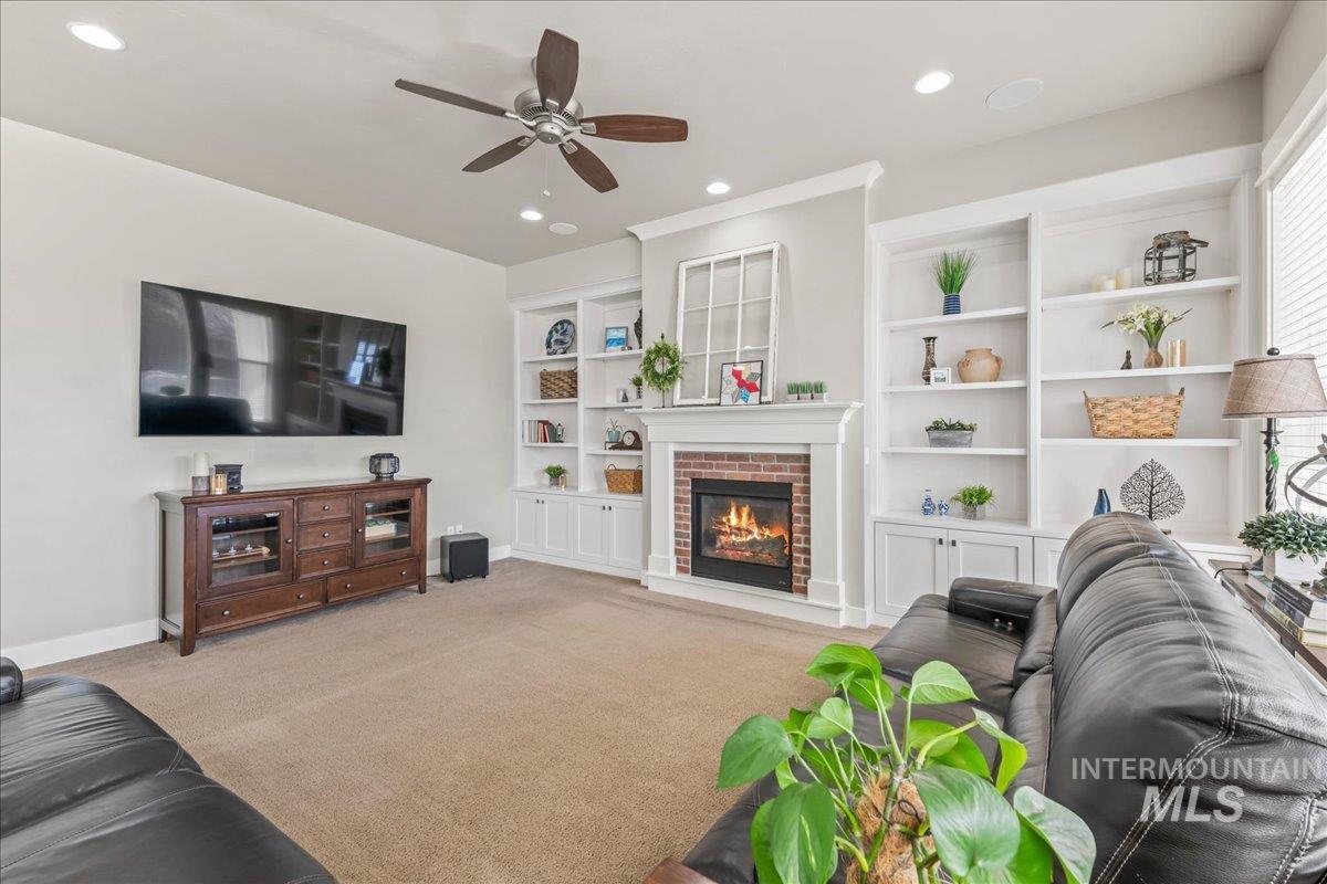 4113 W Wolf Rapids St, Meridian, Idaho 83646, 4 Bedrooms, 3.5 Bathrooms, Residential For Sale, Price $869,900, 98976889