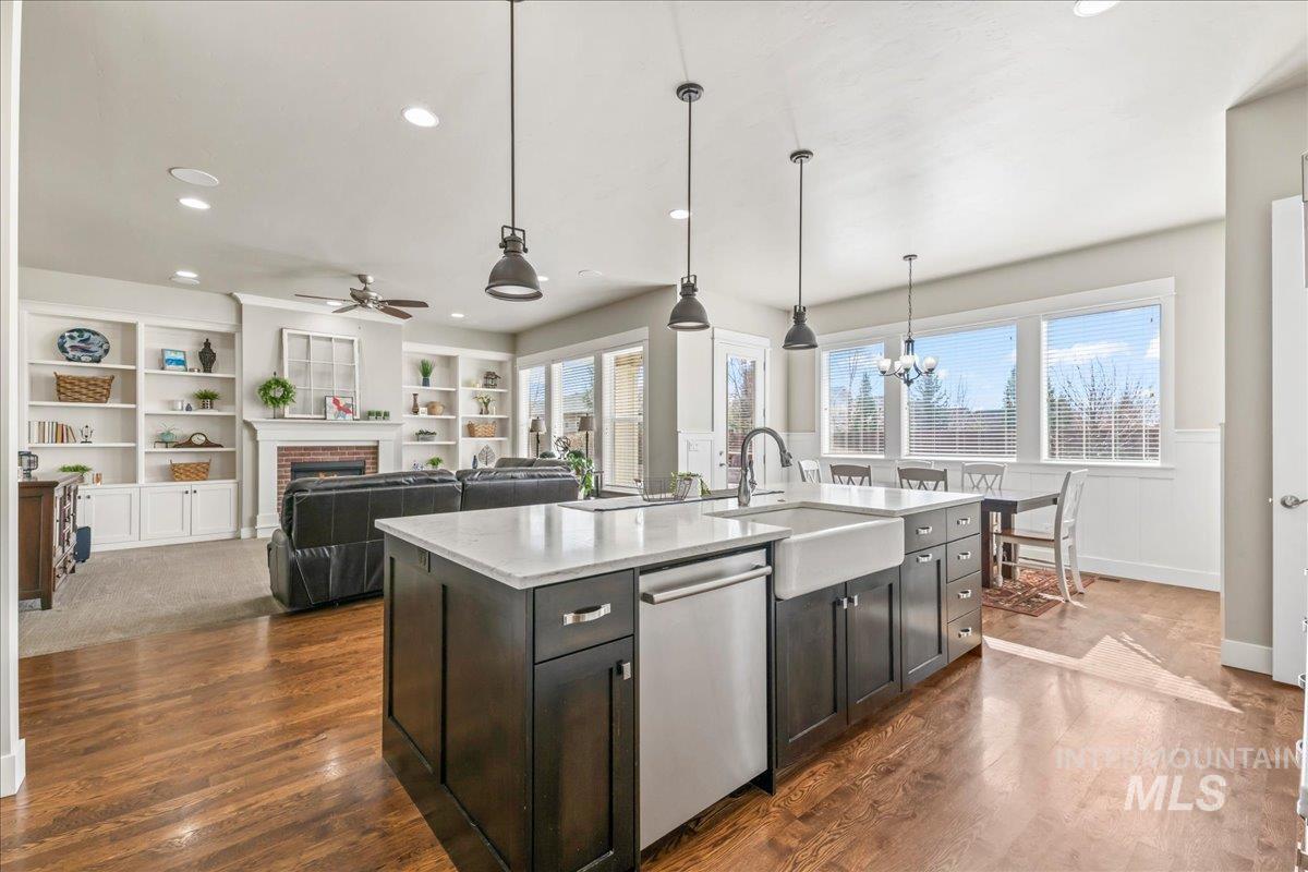 4113 W Wolf Rapids St, Meridian, Idaho 83646, 4 Bedrooms, 3.5 Bathrooms, Residential For Sale, Price $869,900, 98976889