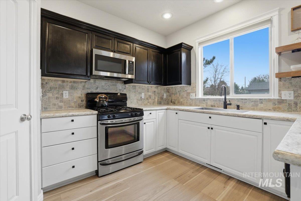 1579 E Ionia St, Meridian, Idaho 83642, 4 Bedrooms, 2.5 Bathrooms, Residential For Sale, Price $525,000,MLS 98976891