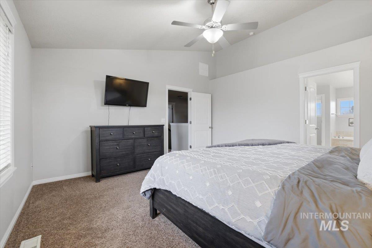 1579 E Ionia St, Meridian, Idaho 83642, 4 Bedrooms, 2.5 Bathrooms, Residential For Sale, Price $525,000,MLS 98976891