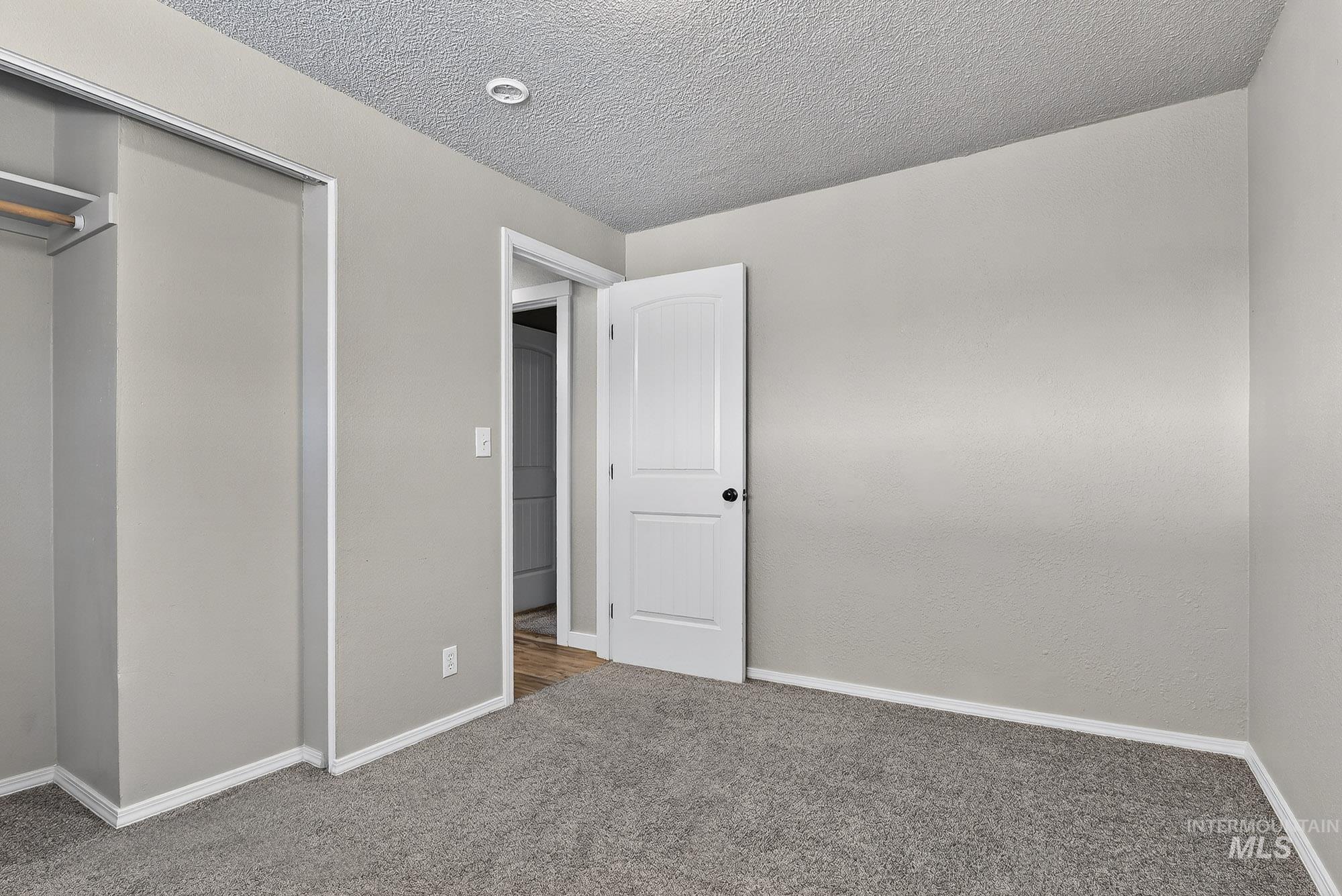 10001 W Fox Brush Dr, Boise, Idaho 83709, 4 Bedrooms, 2 Bathrooms, Residential For Sale, Price $468,900,MLS 98976893