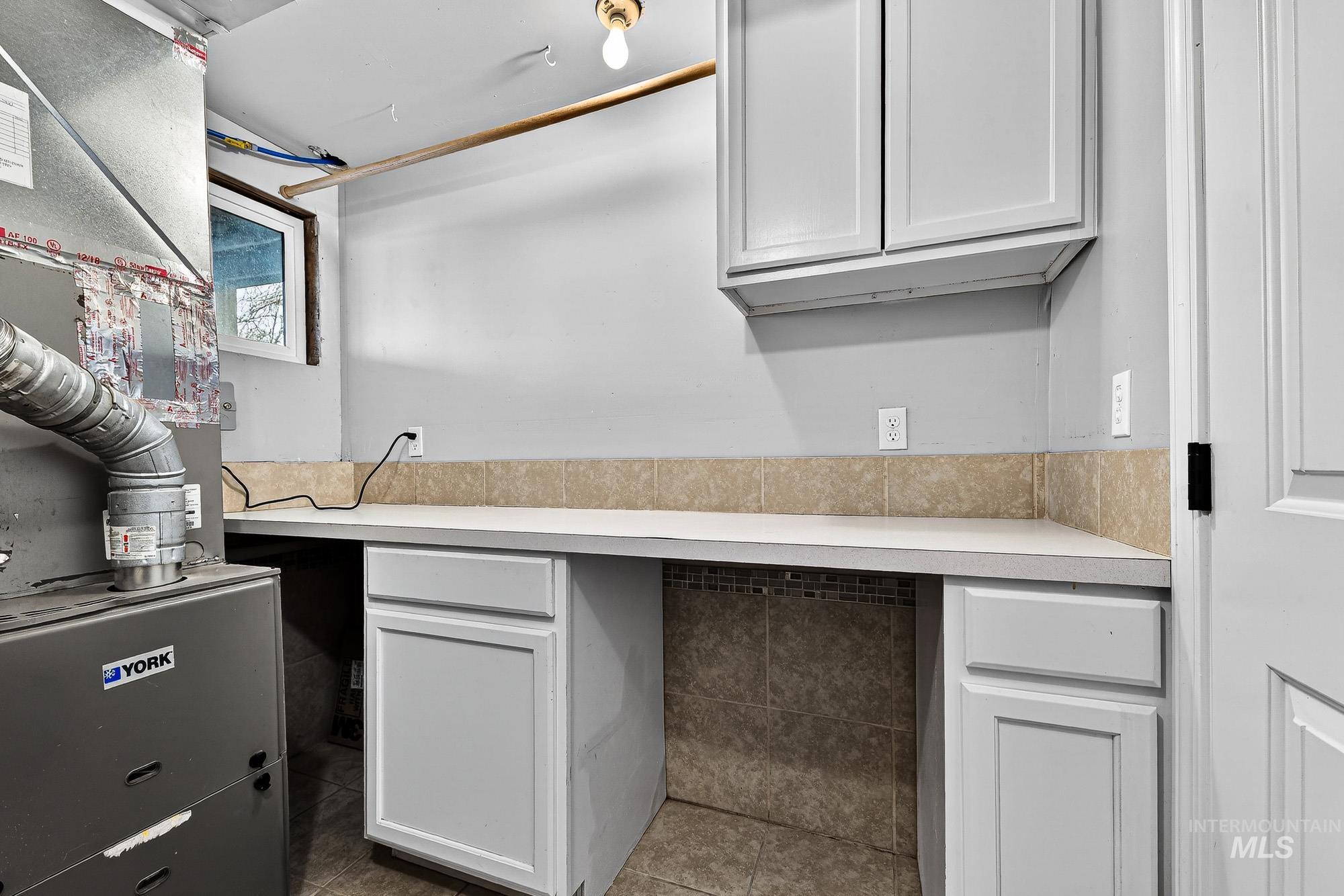 10001 W Fox Brush Dr, Boise, Idaho 83709, 4 Bedrooms, 2 Bathrooms, Residential For Sale, Price $468,900,MLS 98976893