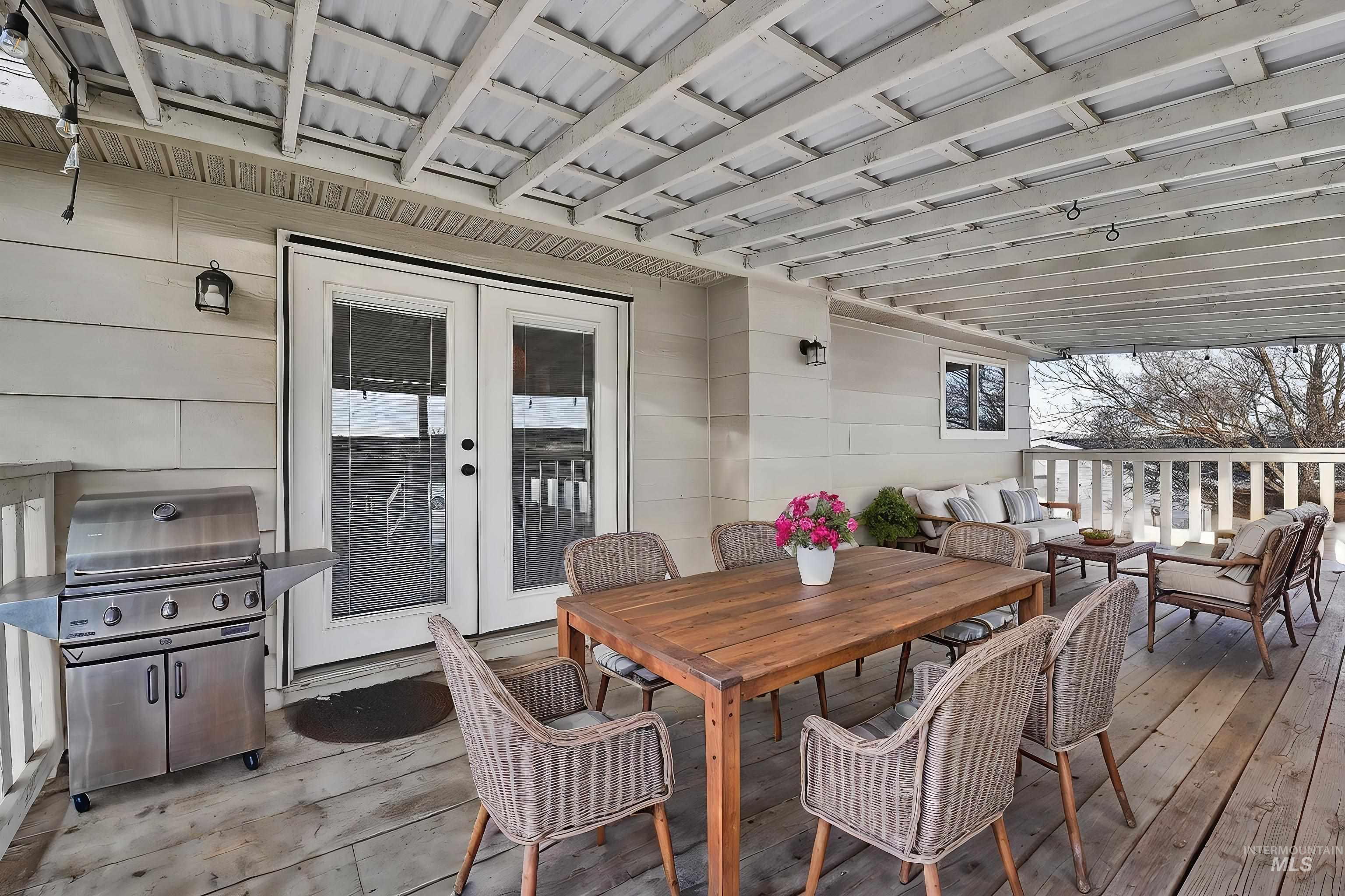 10001 W Fox Brush Dr, Boise, Idaho 83709, 4 Bedrooms, 2 Bathrooms, Residential For Sale, Price $468,900,MLS 98976893