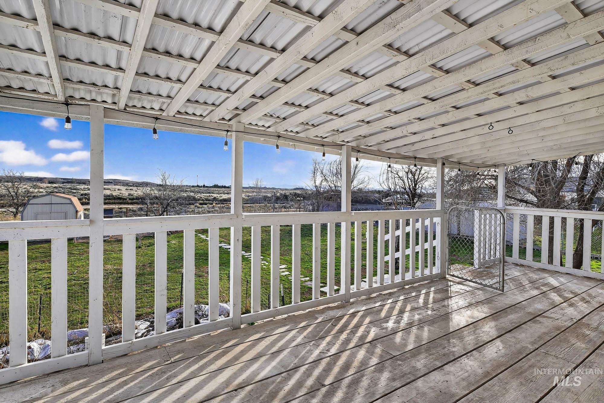 10001 W Fox Brush Dr, Boise, Idaho 83709, 4 Bedrooms, 2 Bathrooms, Residential For Sale, Price $468,900,MLS 98976893