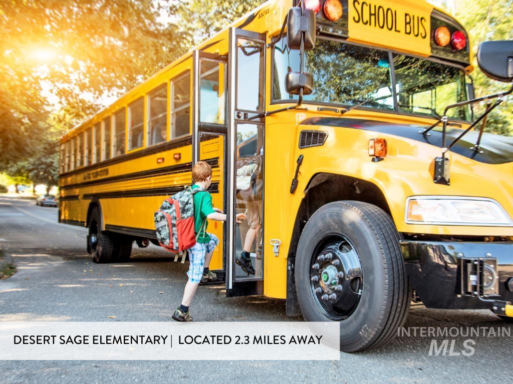 10001 W Fox Brush Dr, Boise, Idaho 83709, 4 Bedrooms, 2 Bathrooms, Residential For Sale, Price $468,900,MLS 98976893