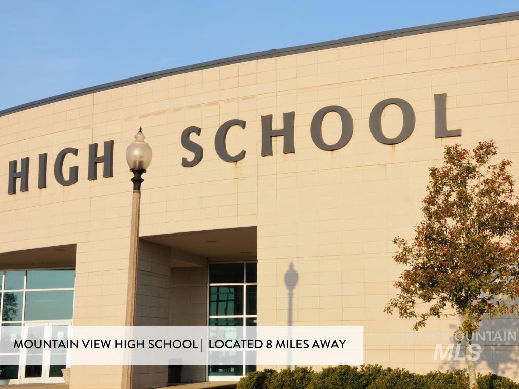 10001 W Fox Brush Dr, Boise, Idaho 83709, 4 Bedrooms, 2 Bathrooms, Residential For Sale, Price $468,900,MLS 98976893