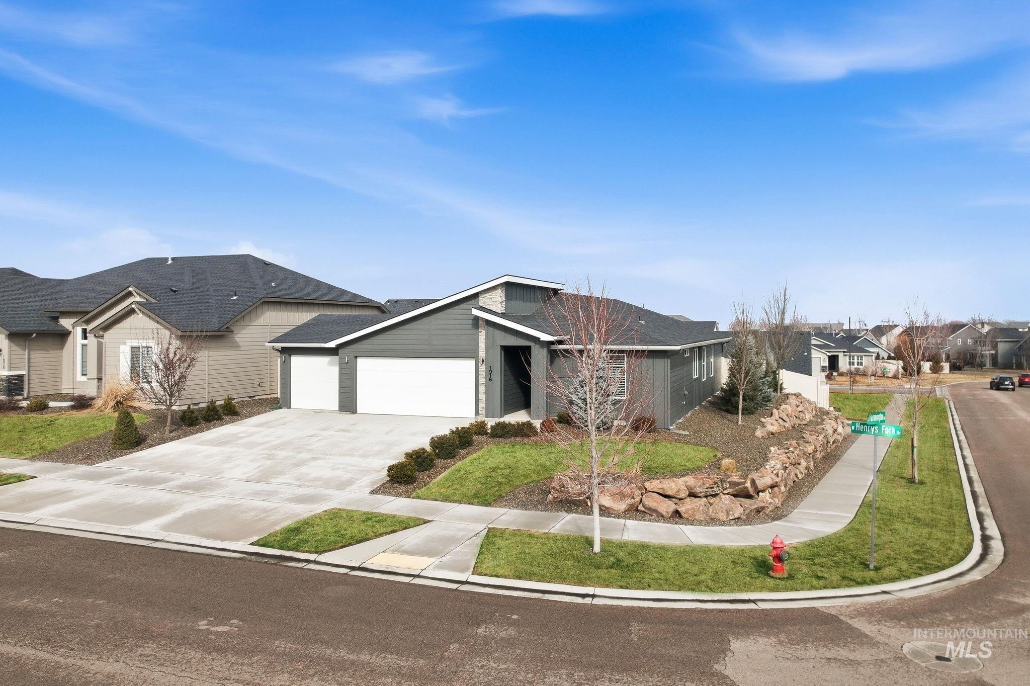 1916 W Henrys Fork Drive, Meridian, Idaho 83642, 4 Bedrooms, 2 Bathrooms, Residential For Sale, Price $515,500,MLS 98976895