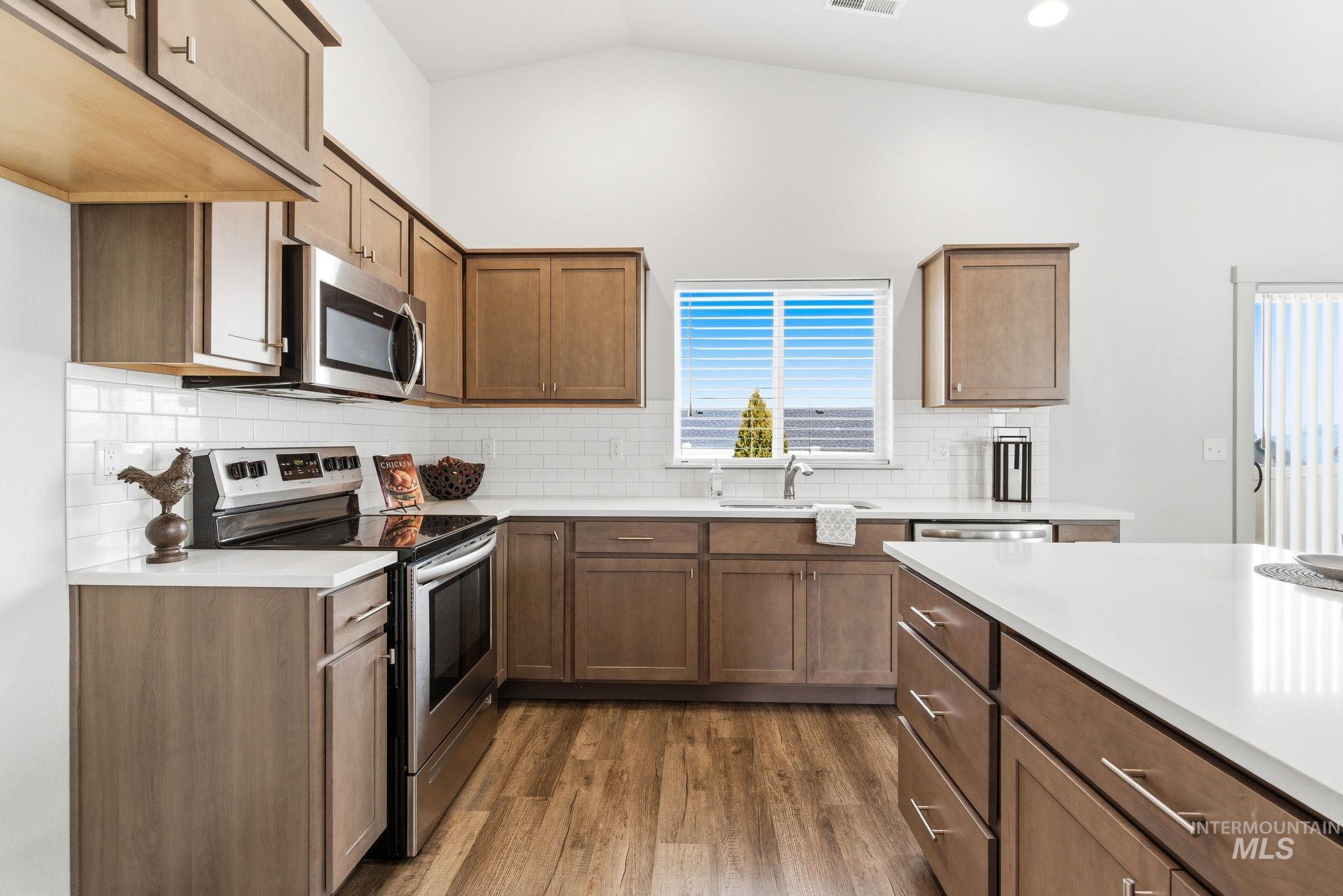 1916 W Henrys Fork Drive, Meridian, Idaho 83642, 4 Bedrooms, 2 Bathrooms, Residential For Sale, Price $515,500,MLS 98976895