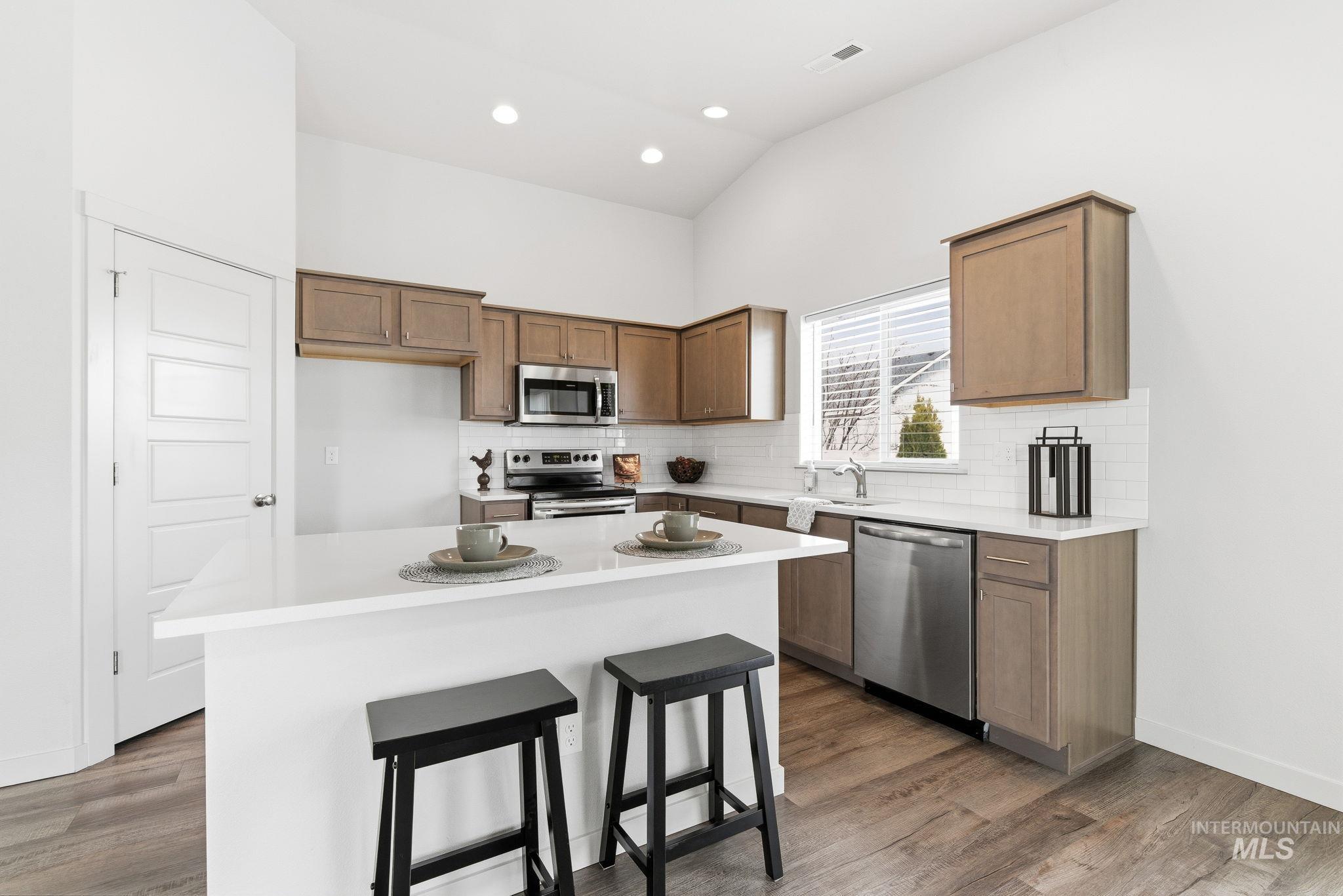 1916 W Henrys Fork Drive, Meridian, Idaho 83642, 4 Bedrooms, 2 Bathrooms, Residential For Sale, Price $515,500,MLS 98976895