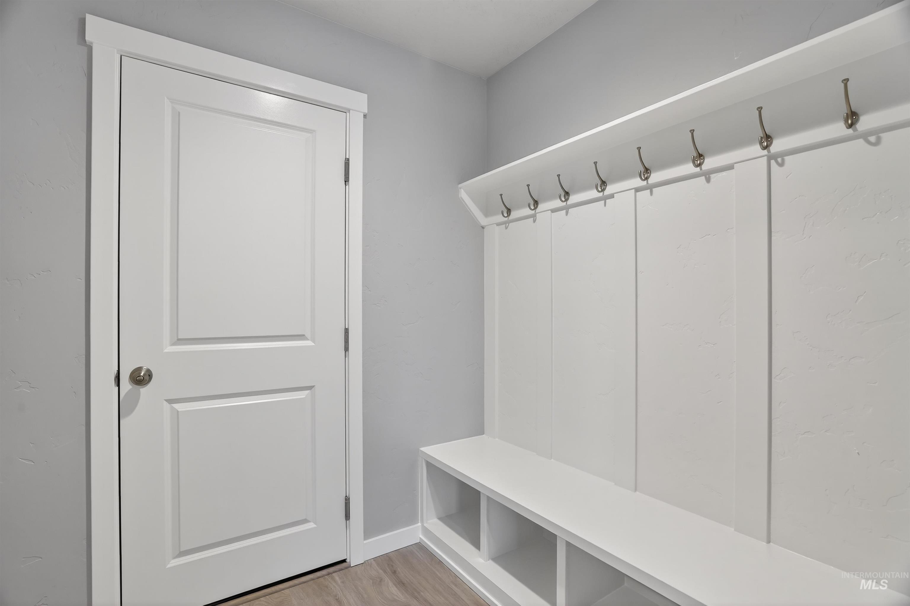 1576 SW Silverstone Ave, Mountain Home, Idaho 83647, 3 Bedrooms, 2.5 Bathrooms, Residential For Sale, Price $403,990,MLS 98976896