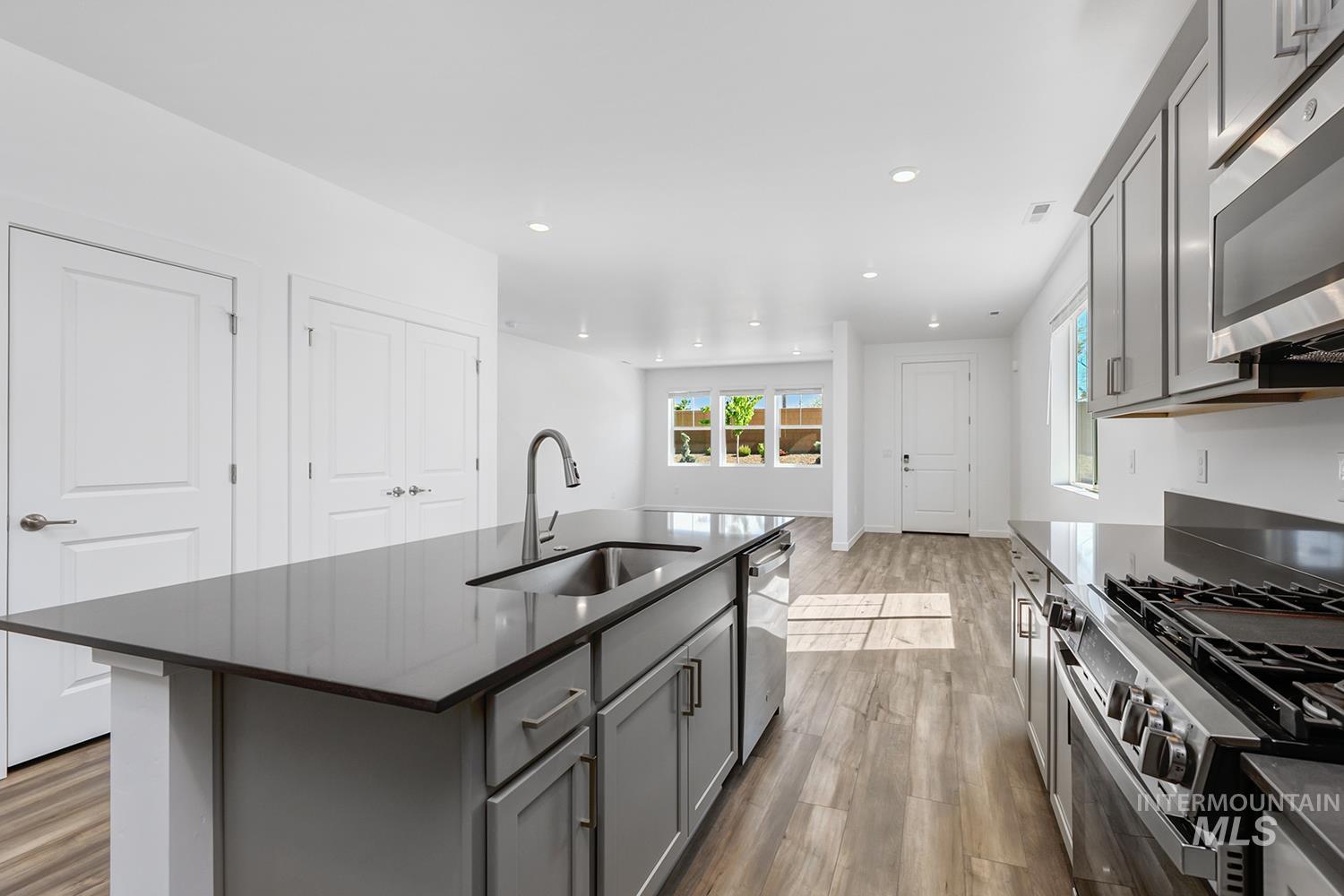4157 W Steel Grey Ln, Eagle, Idaho 83616, 4 Bedrooms, 2.5 Bathrooms, Residential For Sale, Price $422,900, 98976902