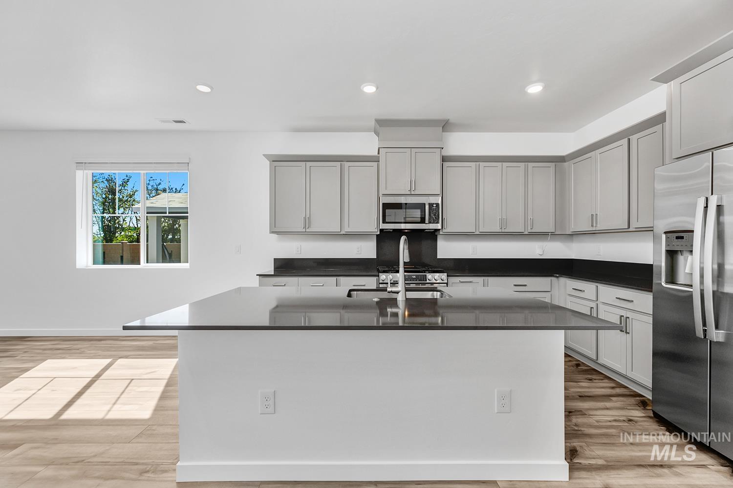 4157 W Steel Grey Ln, Eagle, Idaho 83616, 4 Bedrooms, 2.5 Bathrooms, Residential For Sale, Price $422,900, 98976902